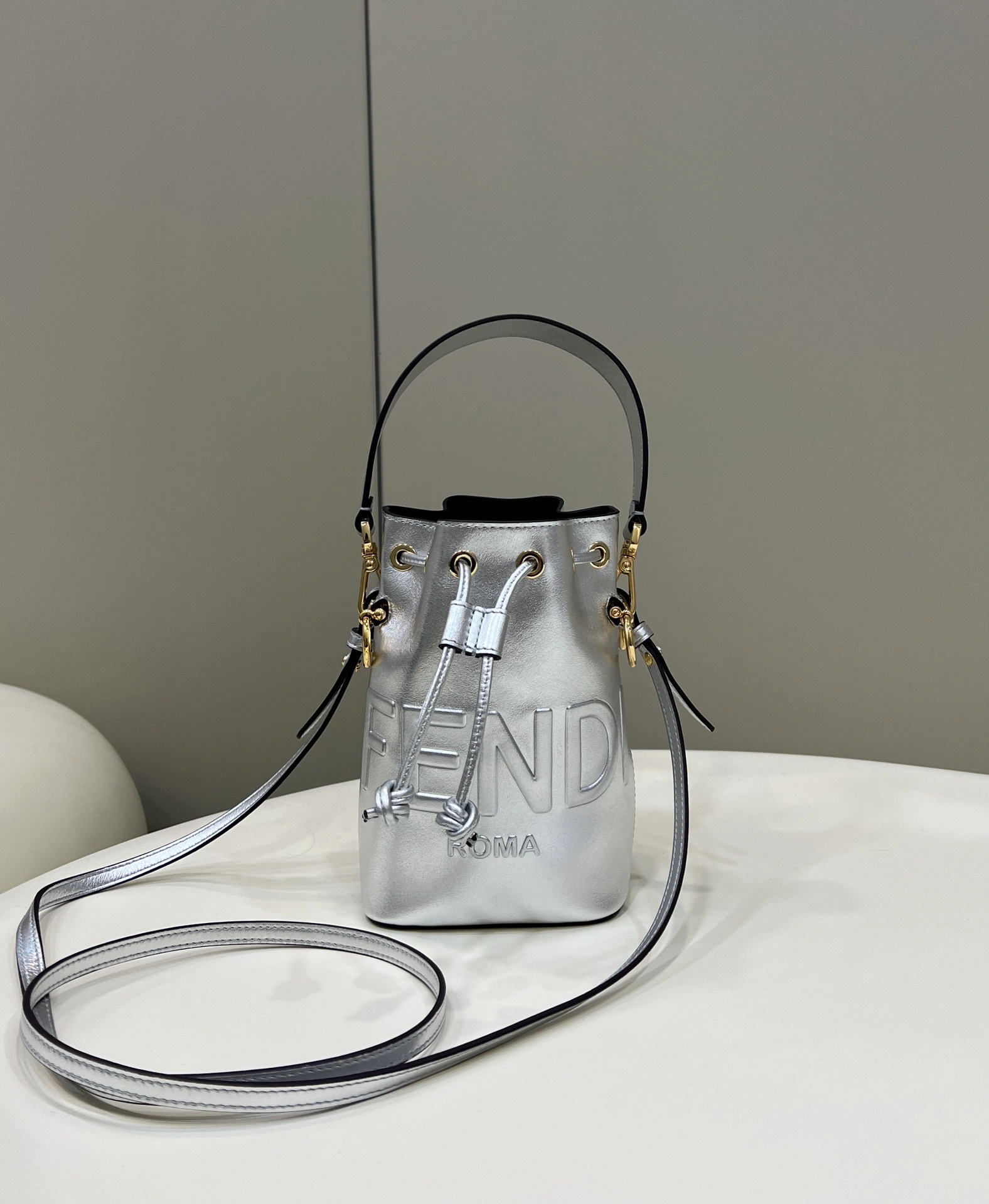 FastDry Fendi Bucket Bags 76850