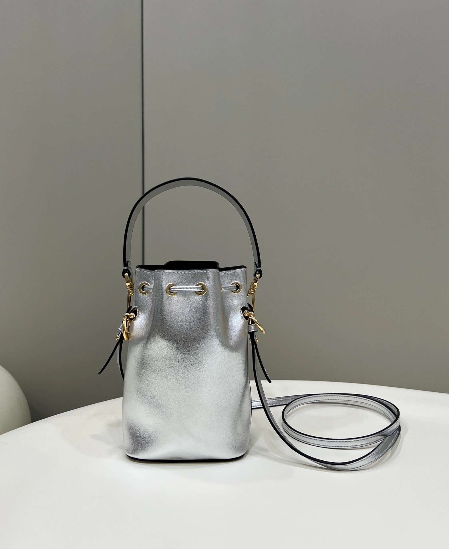 FastDry Fendi Bucket Bags 76850
