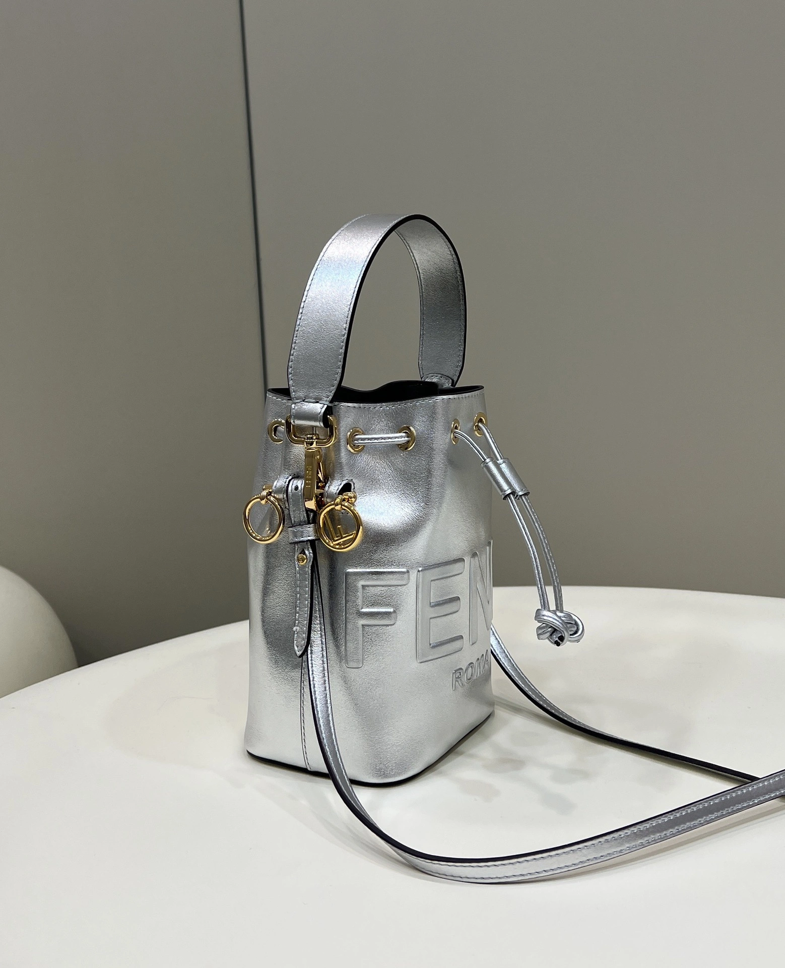 FastDry Fendi Bucket Bags 76850