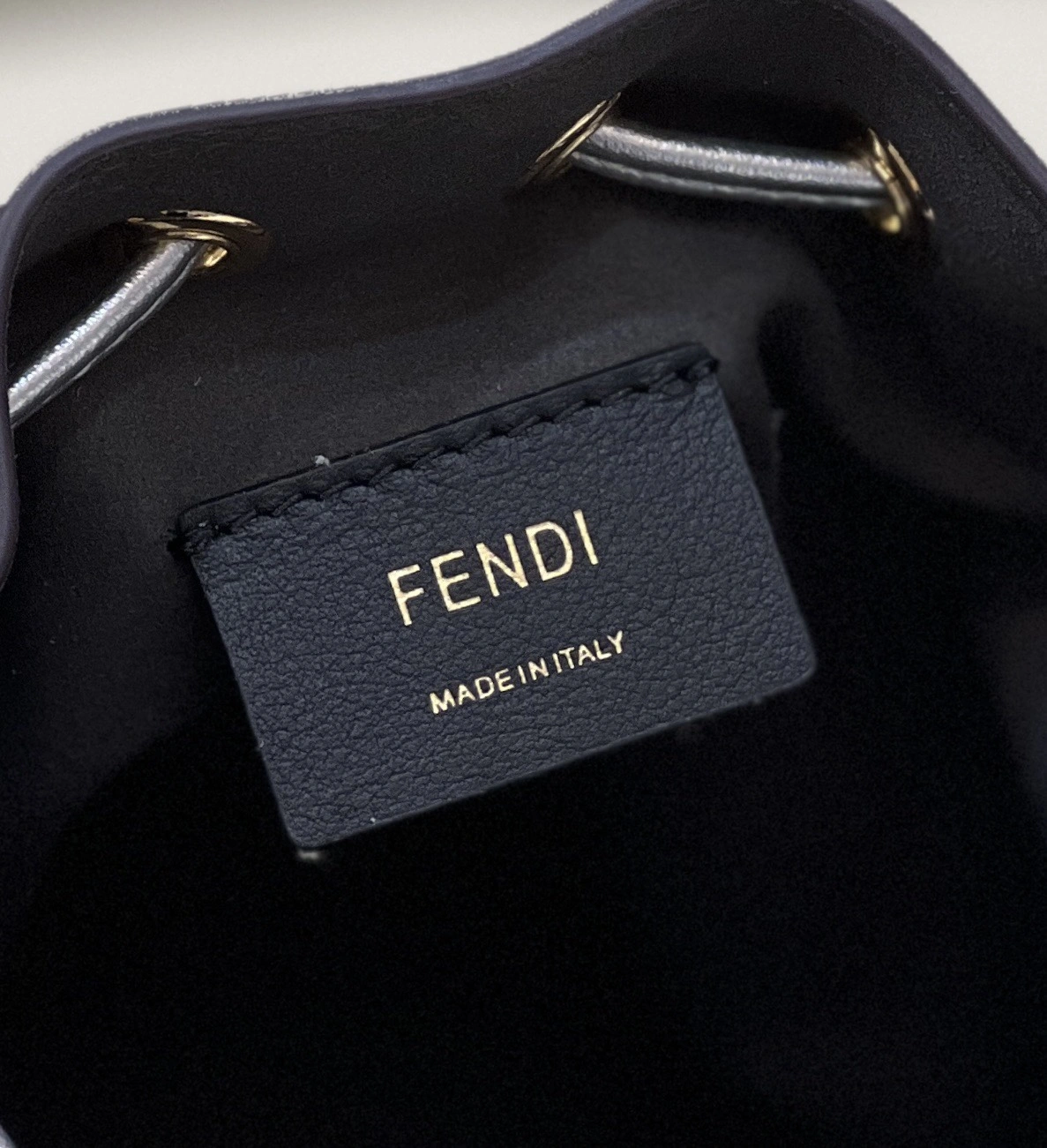 FastDry Fendi Bucket Bags 76850