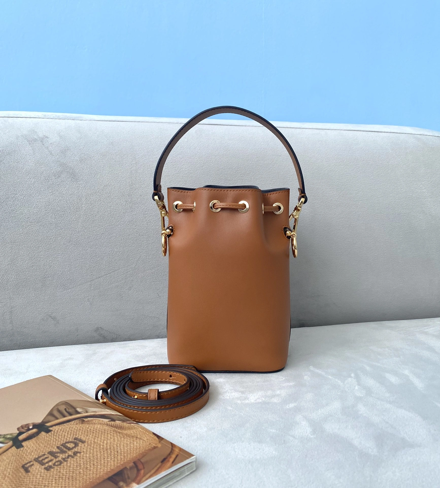 Fendi Bucket Bags Snug 76848