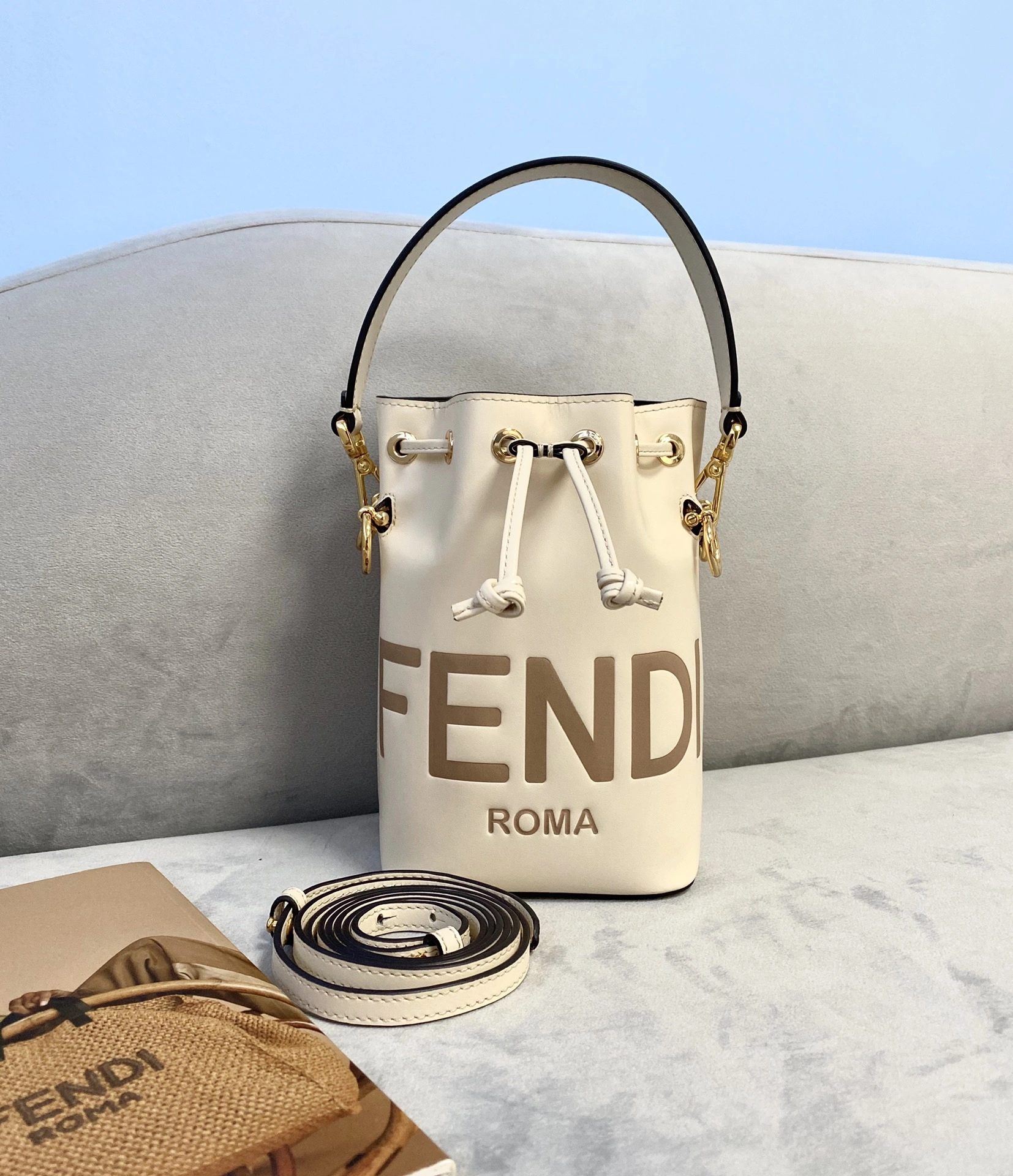 Thermal Fendi Bucket Bags 76847