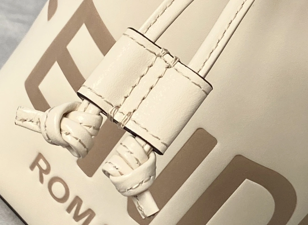 Thermal Fendi Bucket Bags 76847
