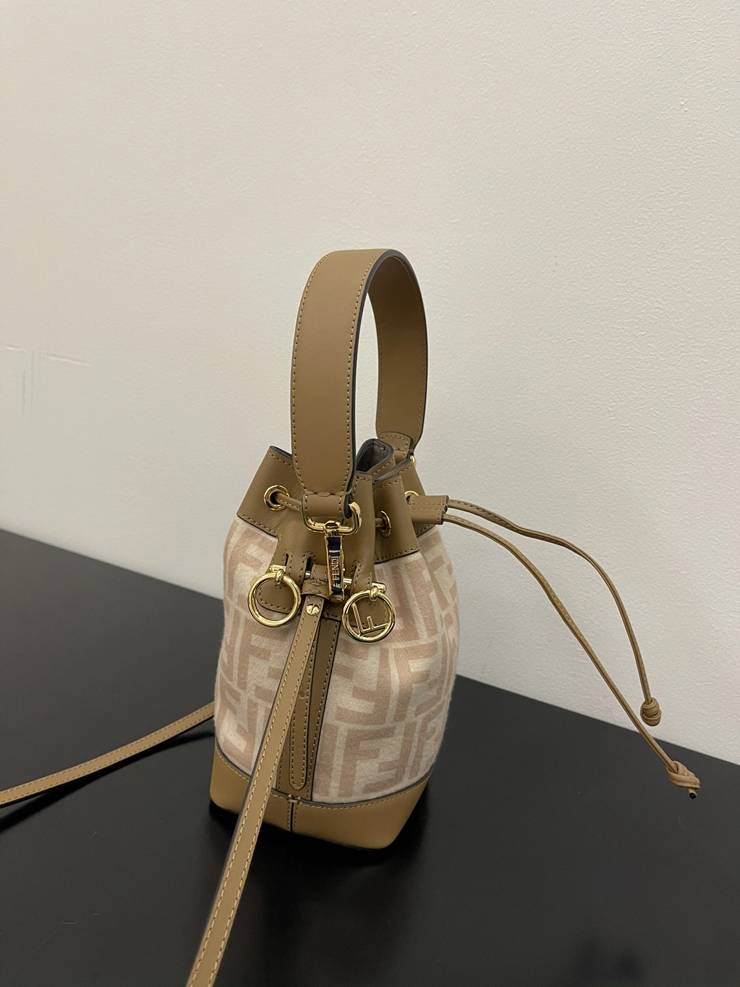 FashionForward Fendi Bucket Bags 76835