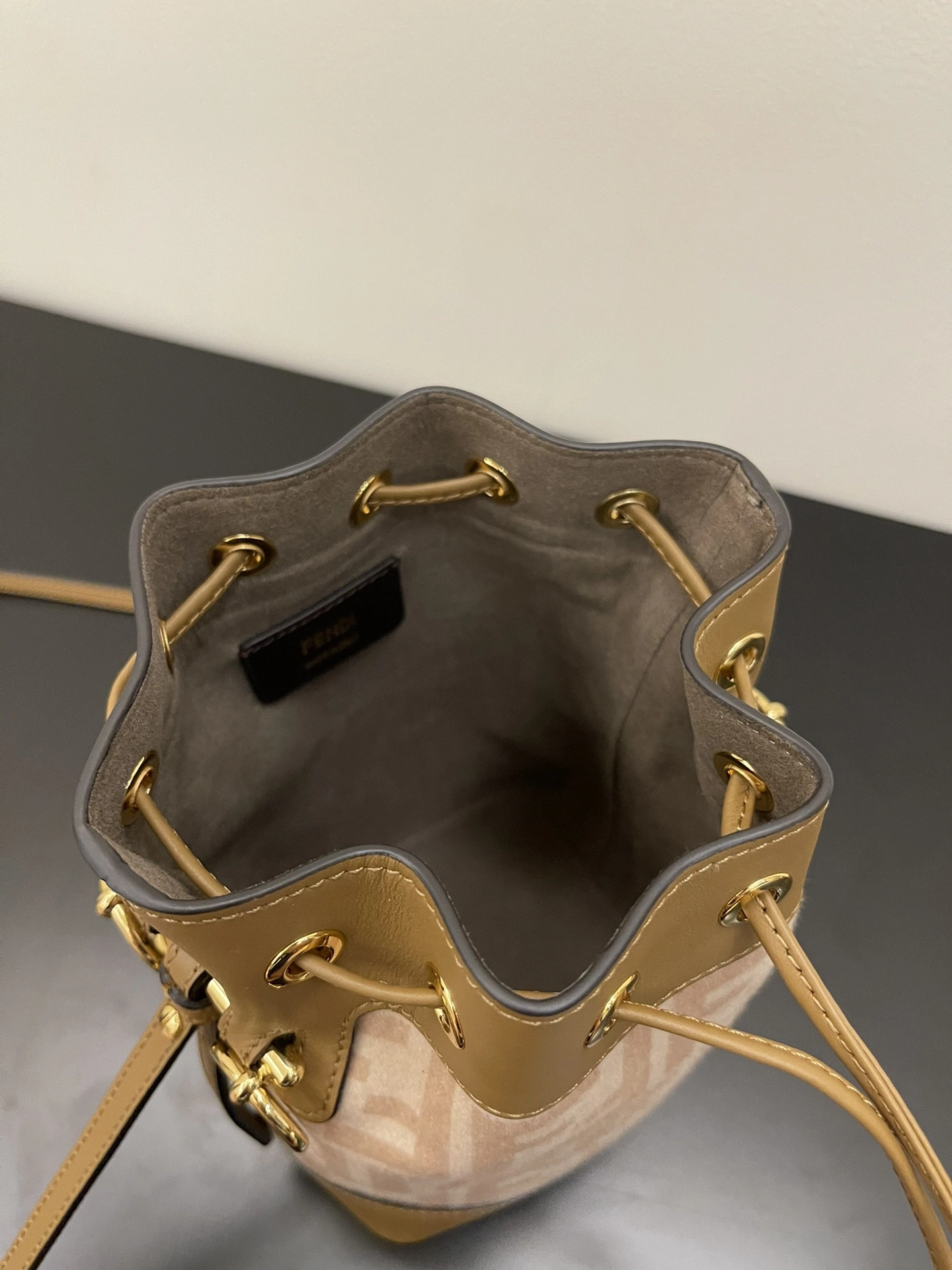 FashionForward Fendi Bucket Bags 76835