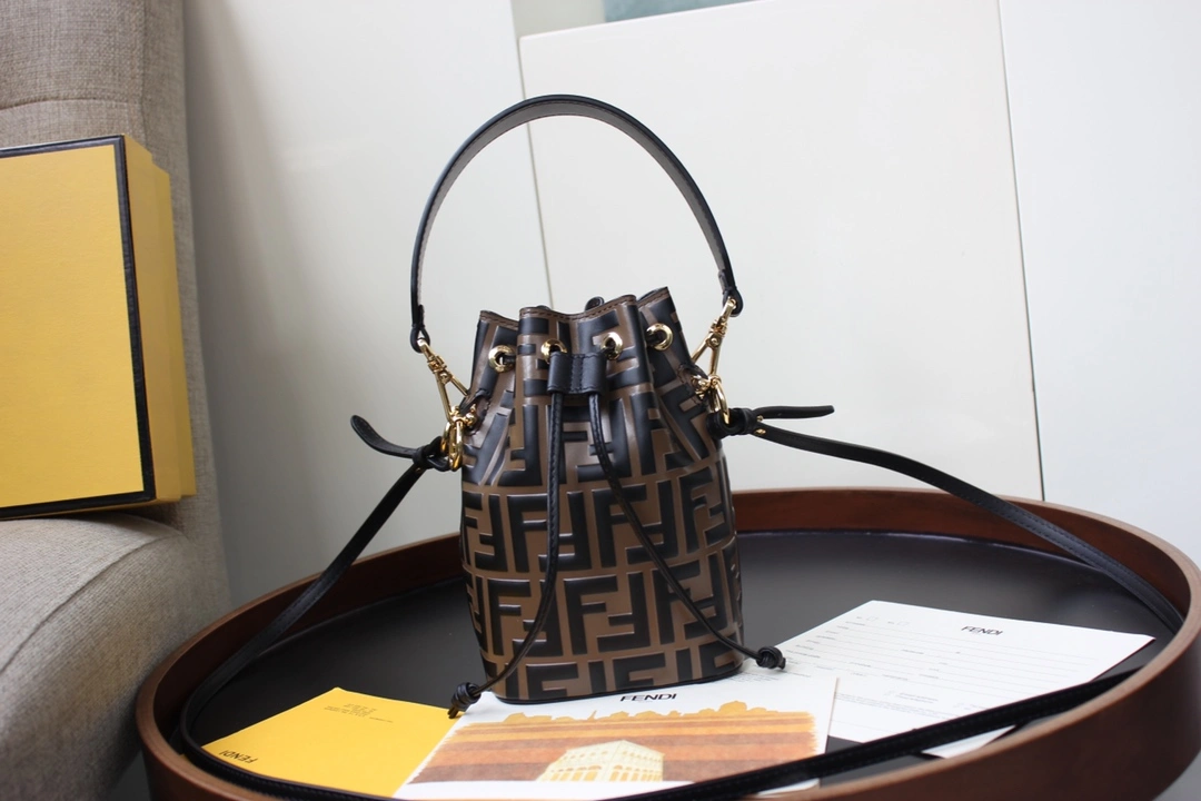 Fendi Bucket Bags Unisex 76830