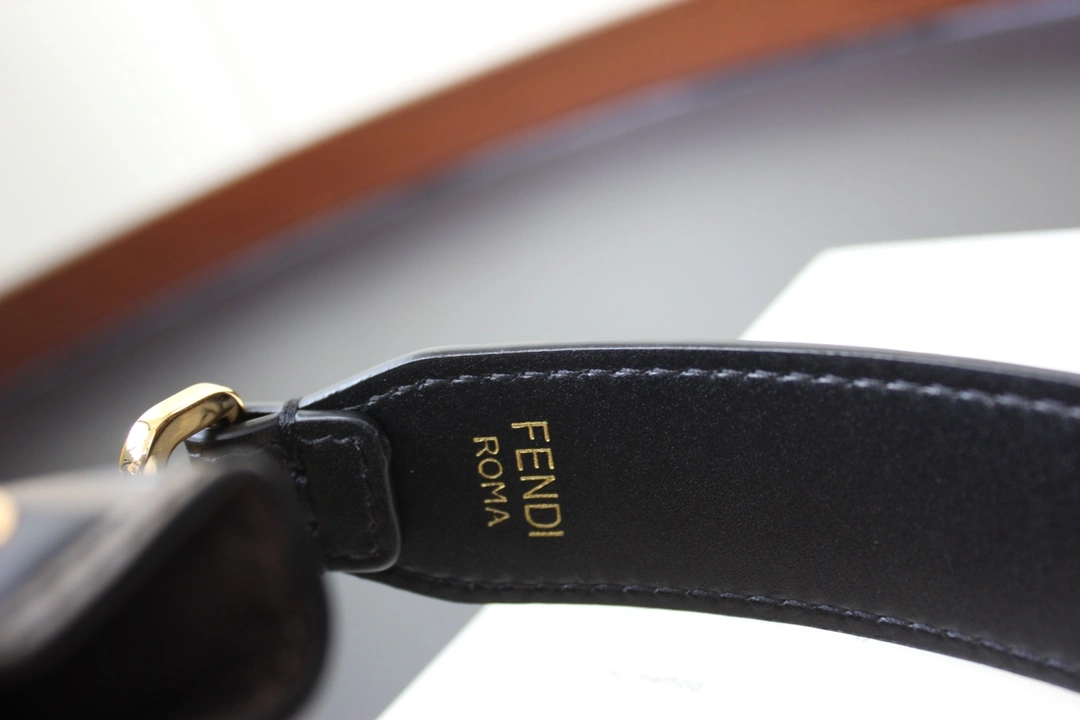 Fendi Bucket Bags Unisex 76830