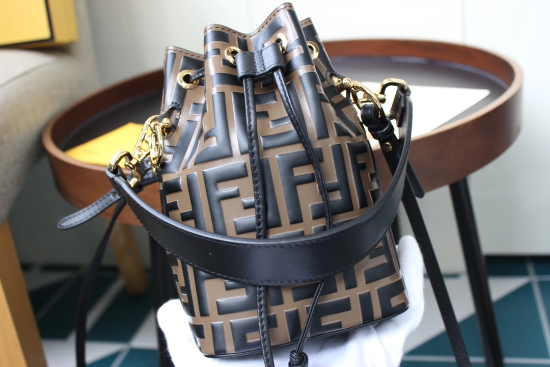 Fendi Bucket Bags Unisex 76830