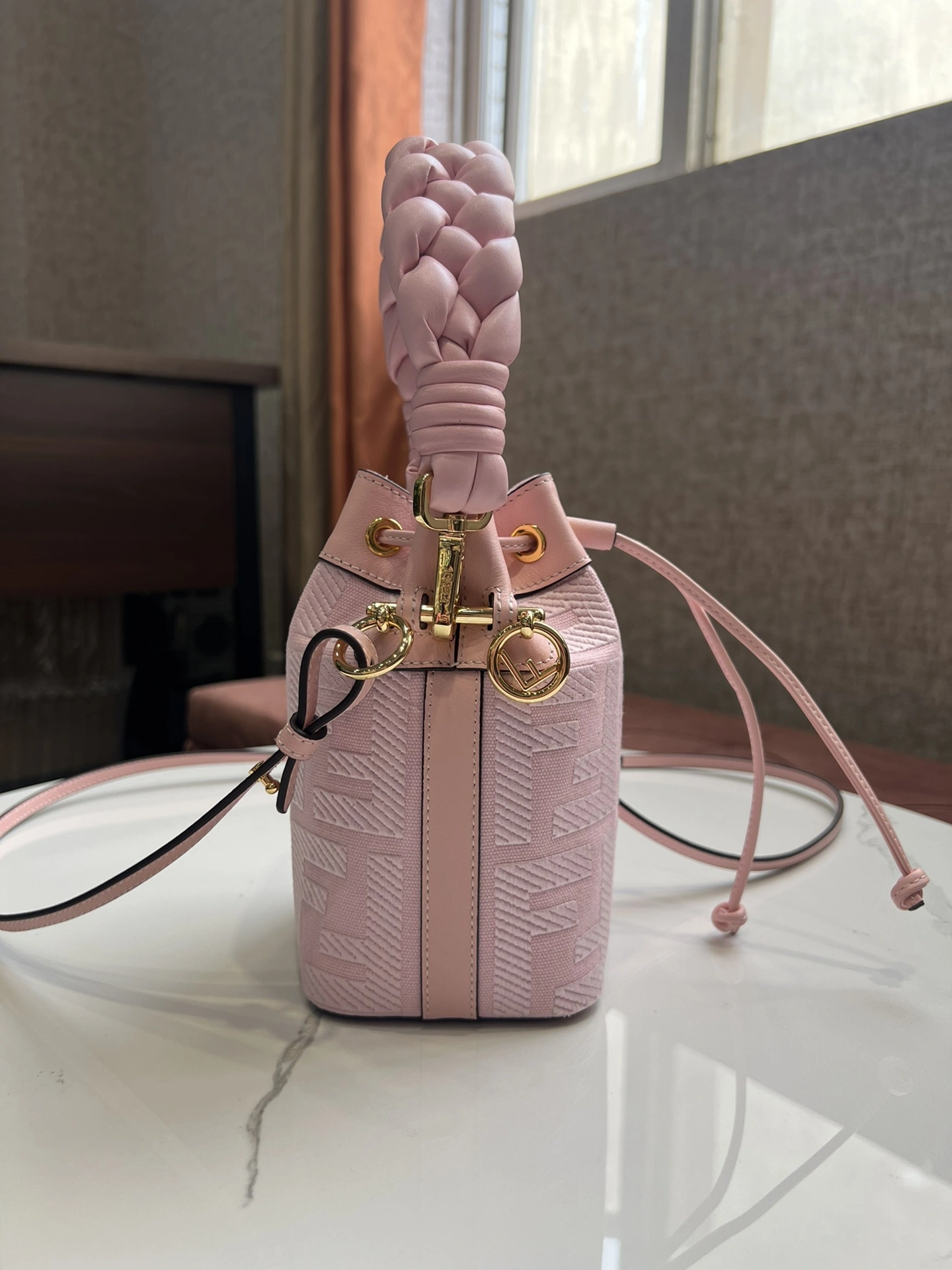 Fendi Bucket Bags Stretchable 76831