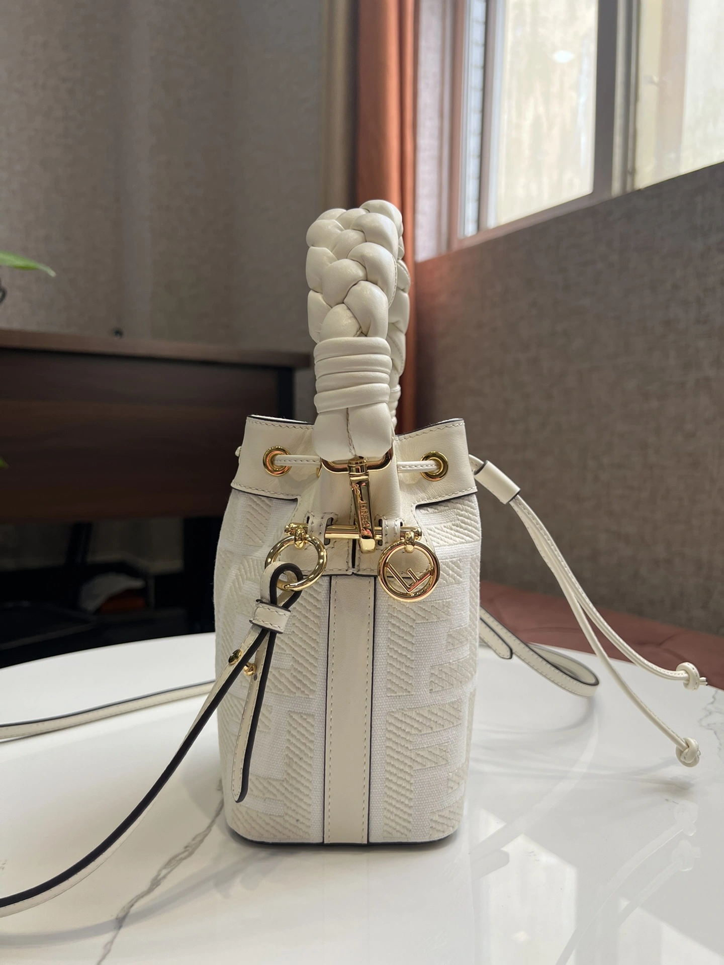 NewStyle Fendi Bucket Bags 76841