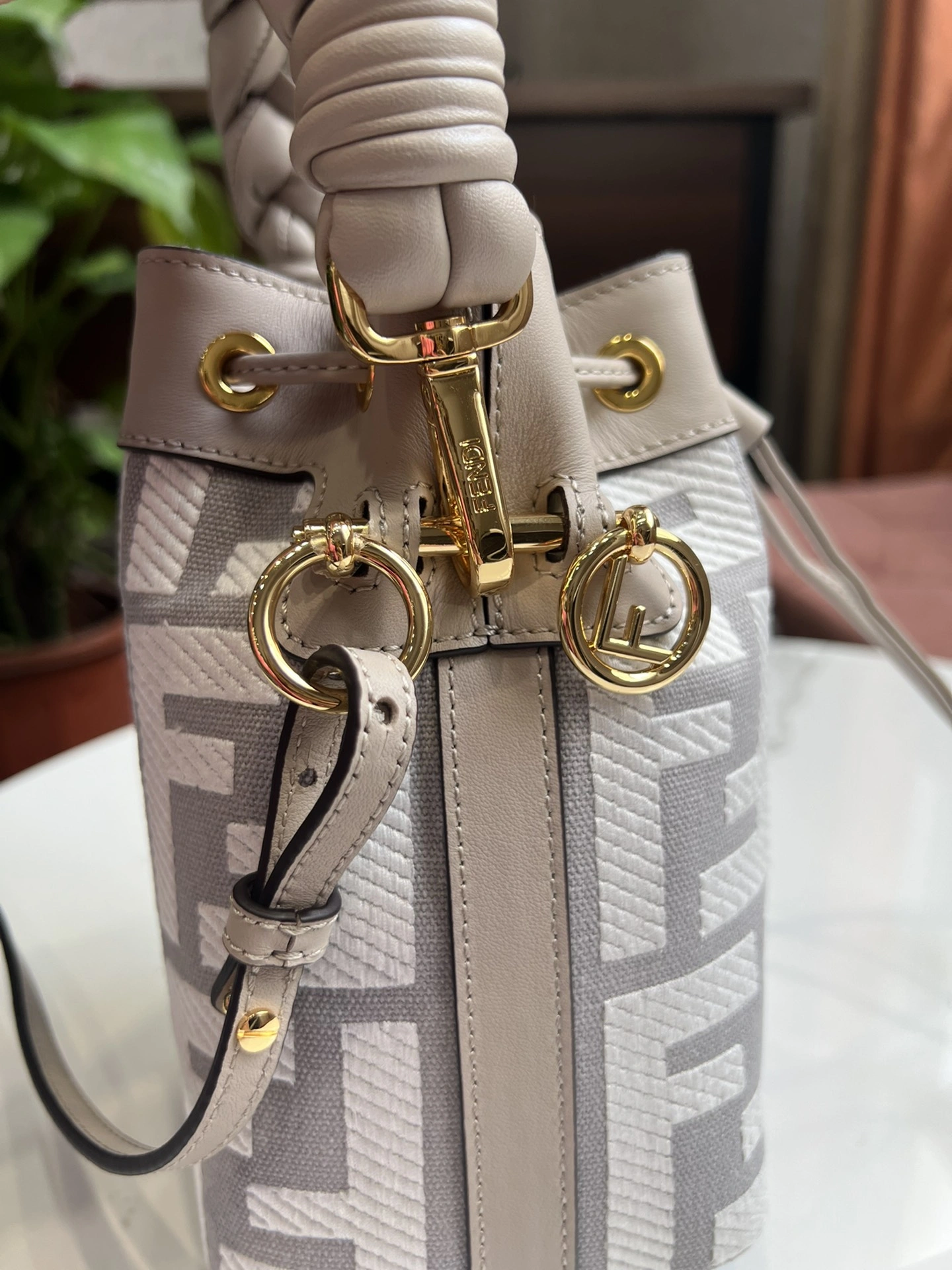 TopPick Fendi Bucket Bags 76834
