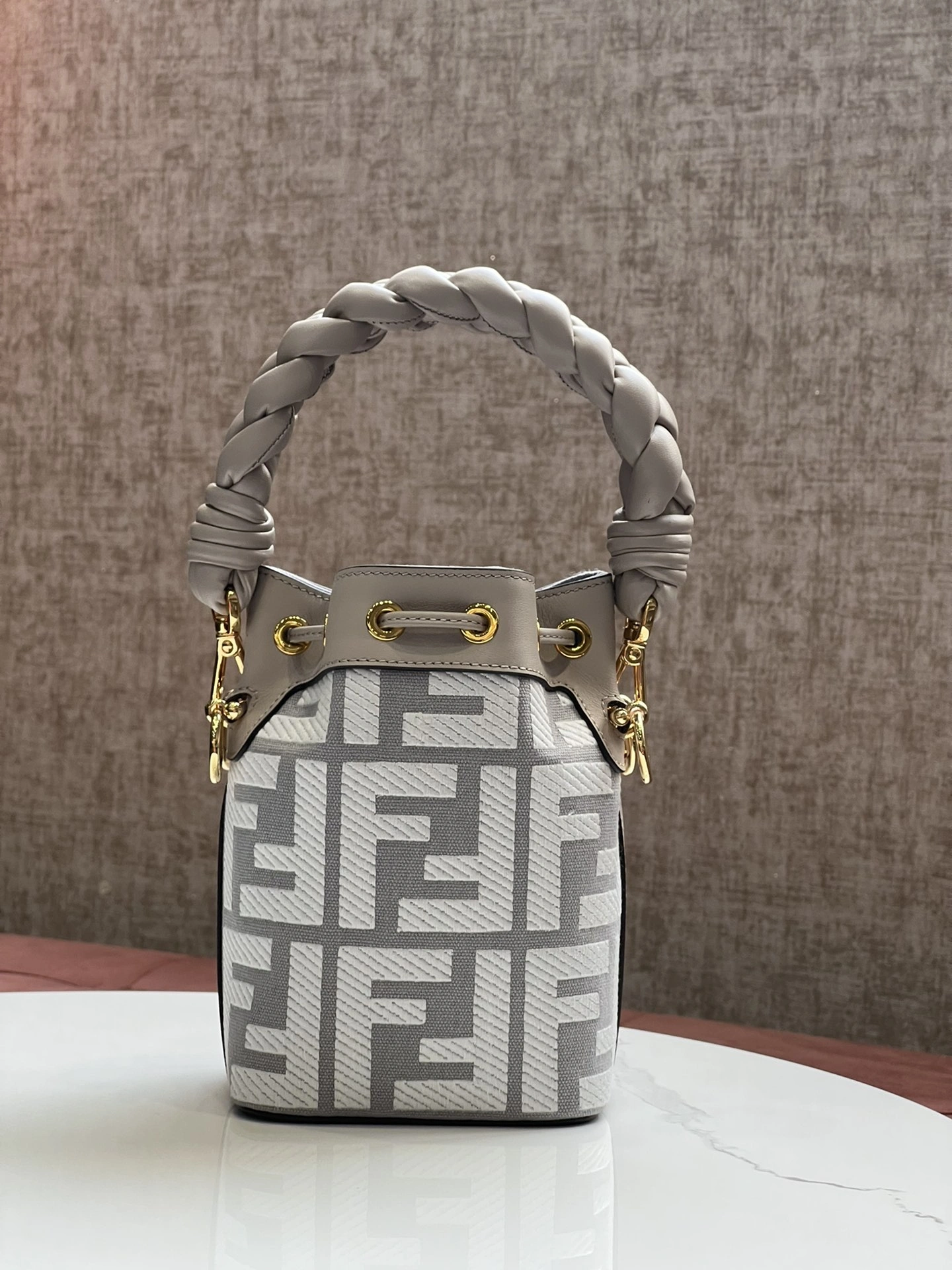 TopPick Fendi Bucket Bags 76834