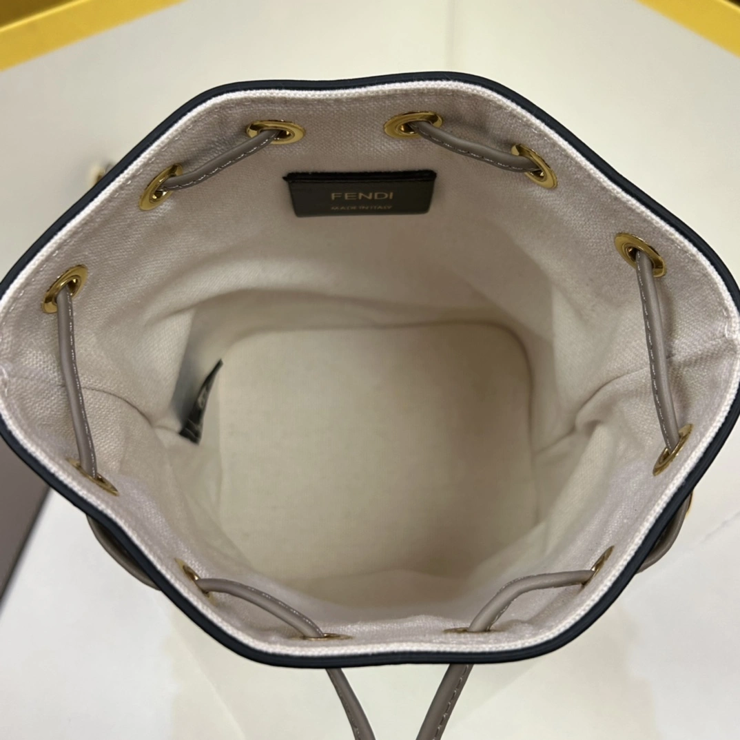 Fendi Bucket Bags Seasonal 76844