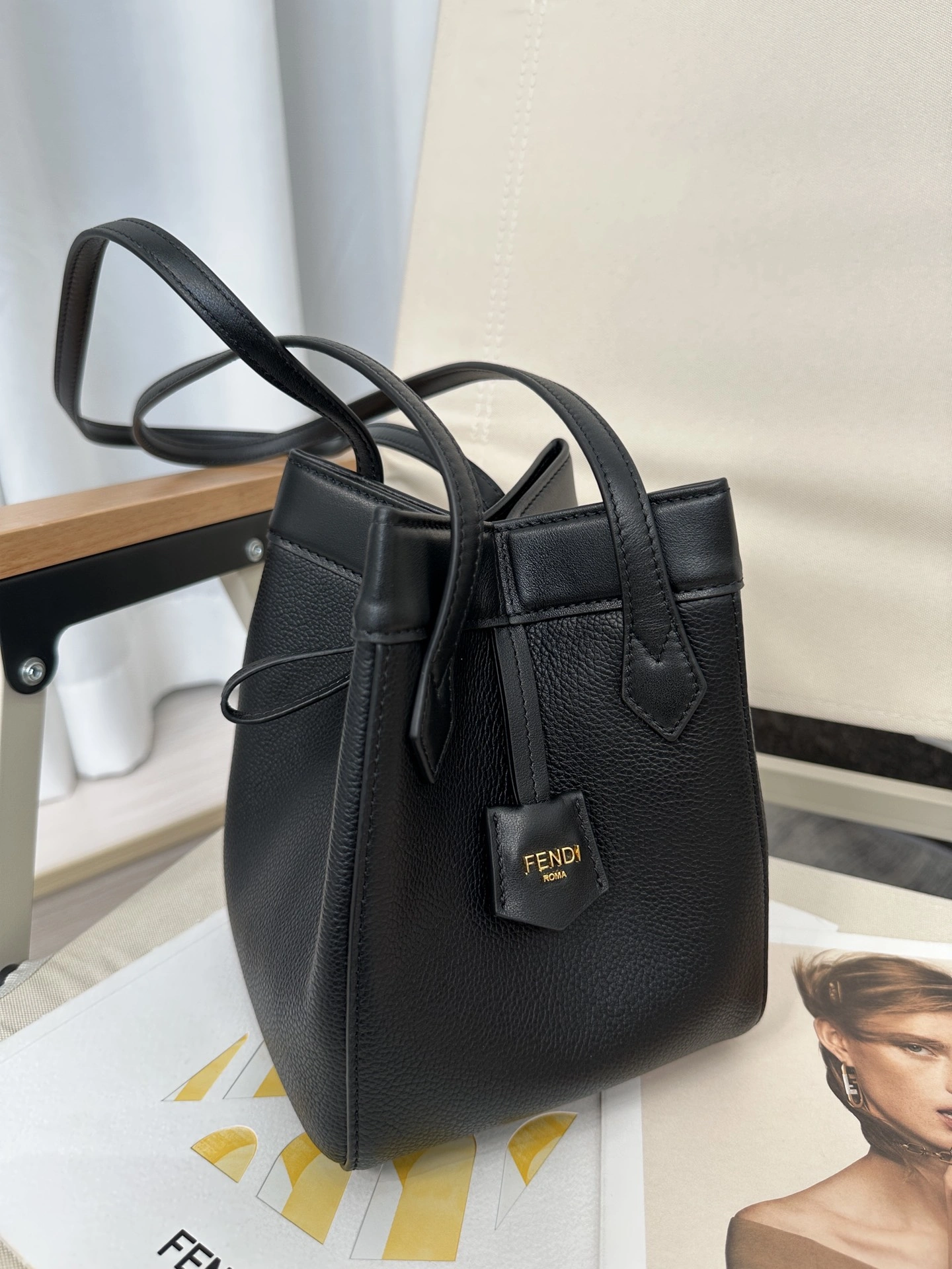 Fendi Bucket Bags Vibrant 76843