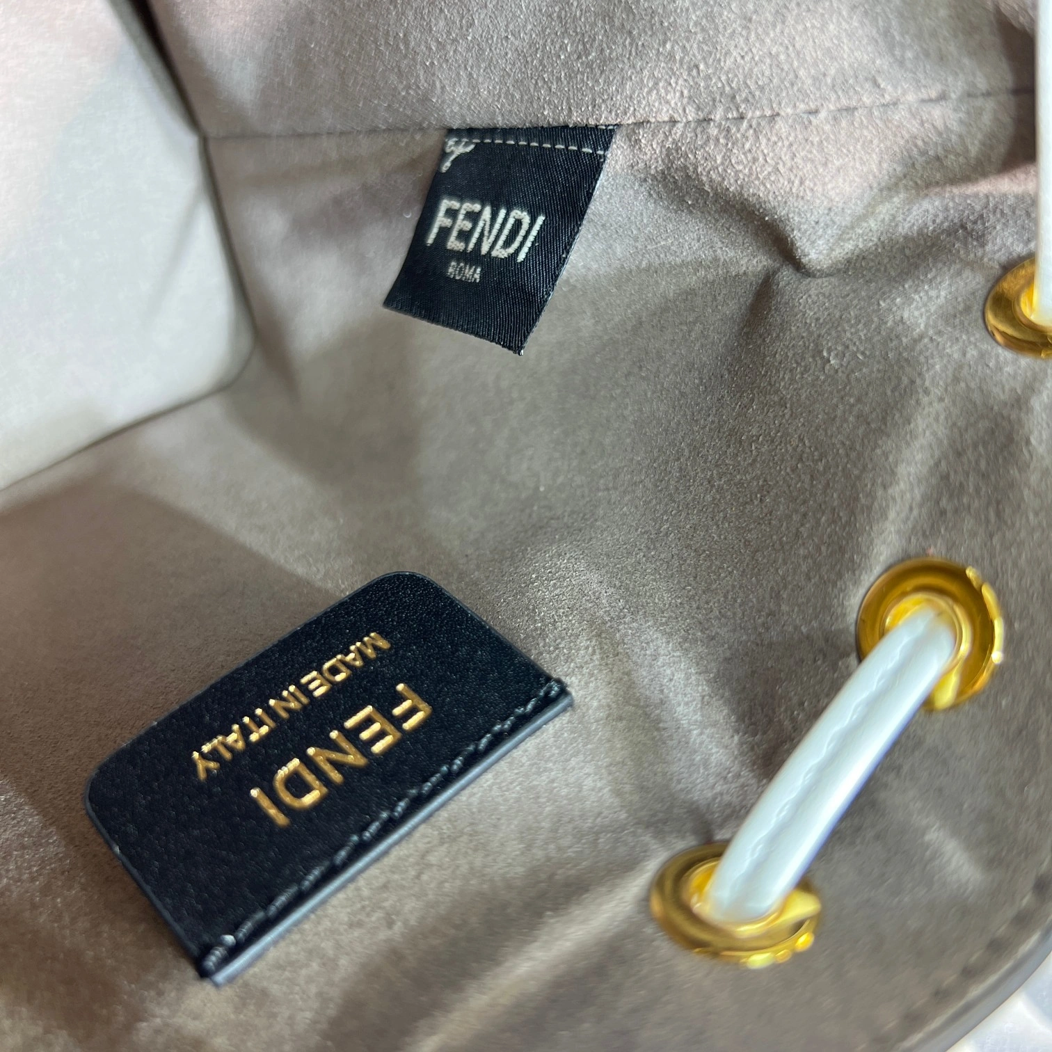 WrinkleFree Fendi Bucket Bags 76840