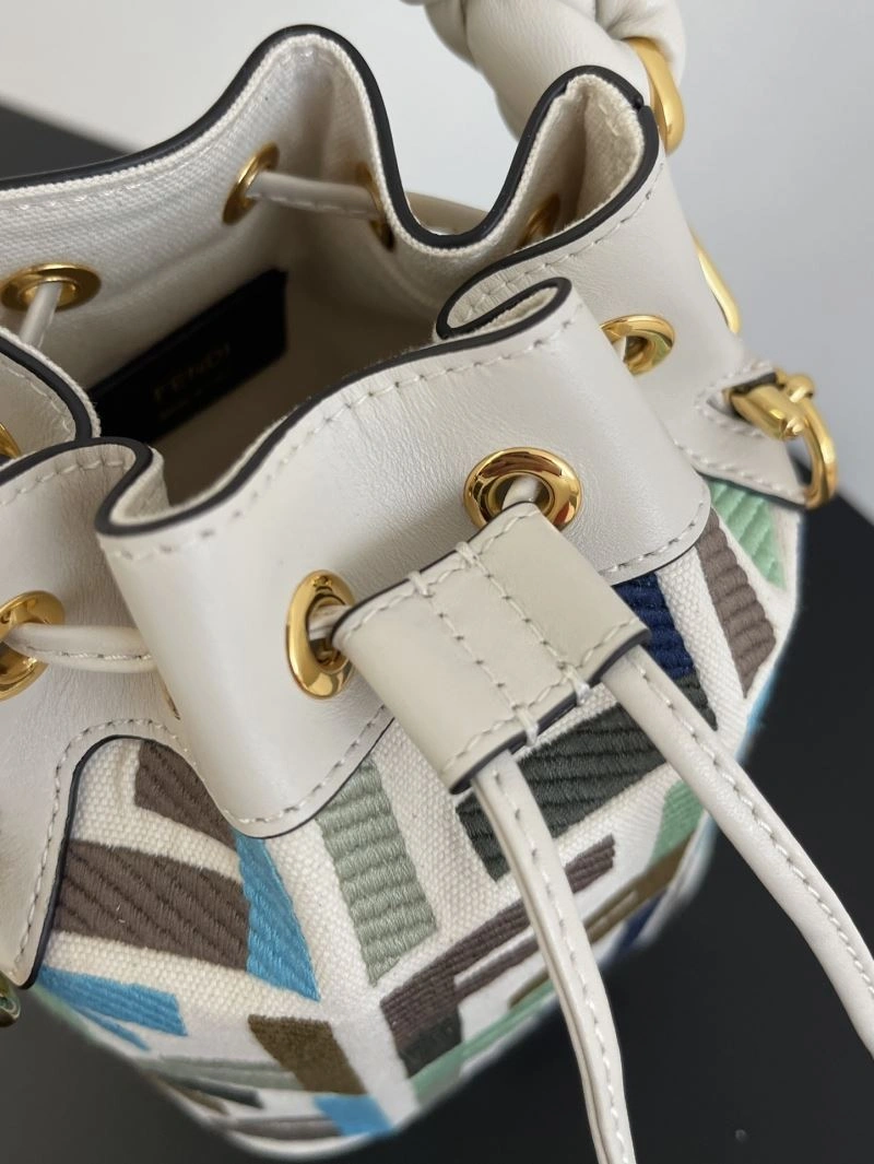Fendi Bucket Bags Comfortable 72957