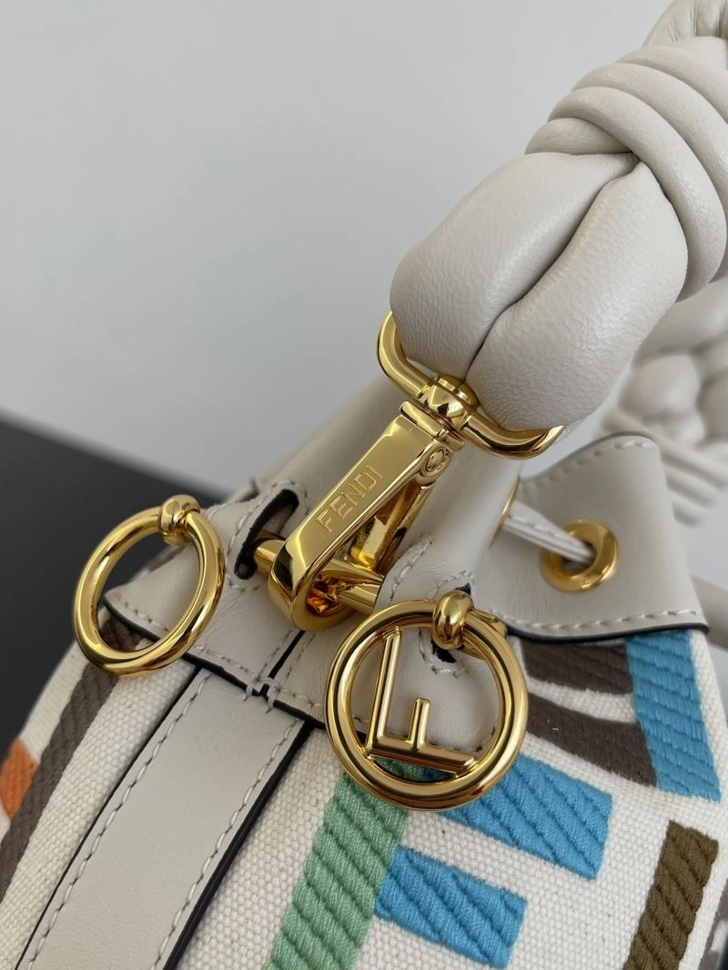 Fendi Bucket Bags Comfortable 72957