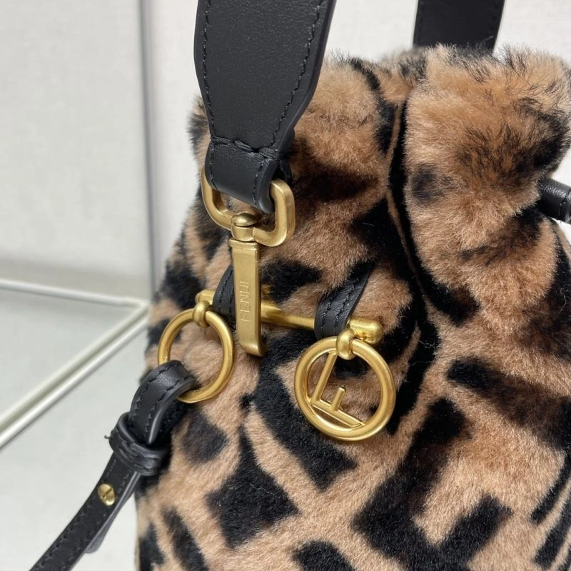 Fendi Bucket Bags Neat 72951