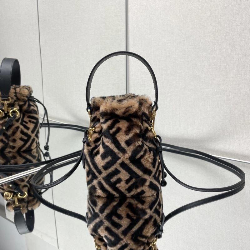 Fendi Bucket Bags Neat 72951