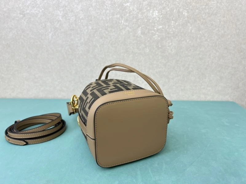 Affordable Fendi Bucket Bags 73031