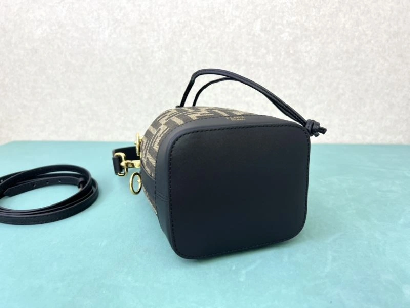 SmoothTexture Fendi Bucket Bags 72964