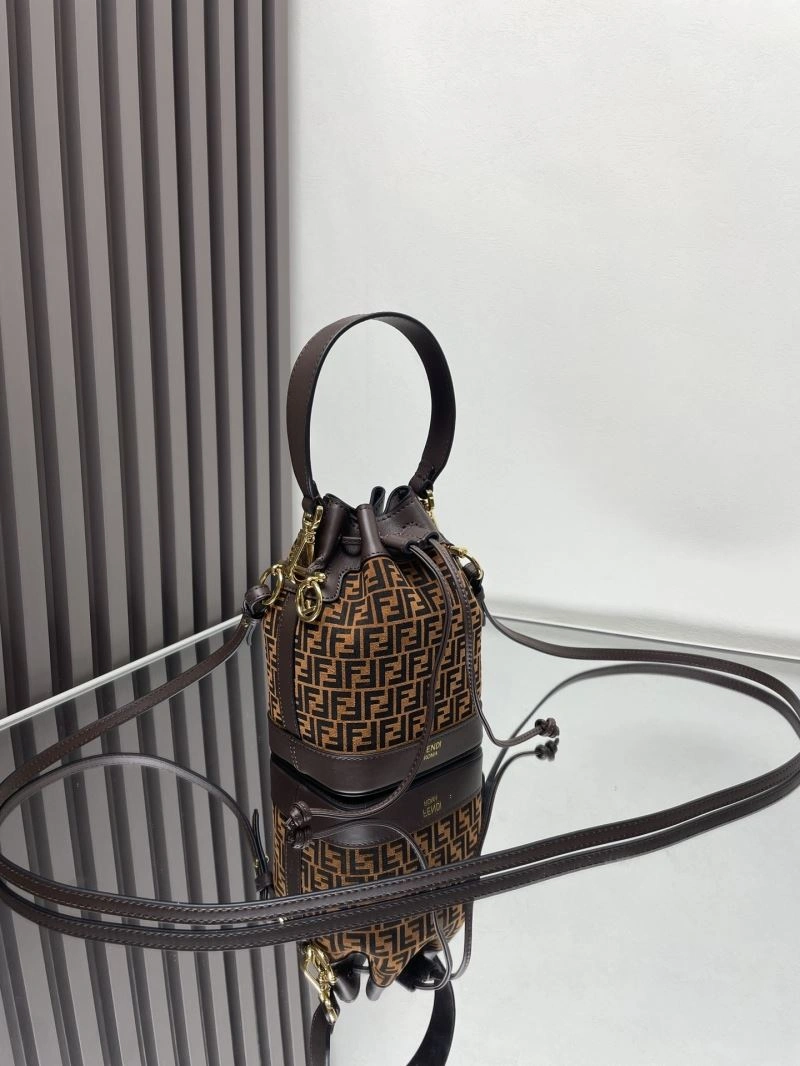 Reliable Fendi Bucket Bags 72935