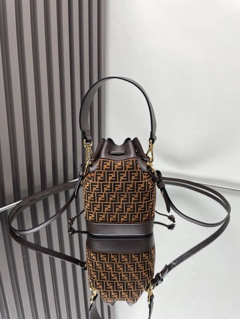 Reliable Fendi Bucket Bags 72935
