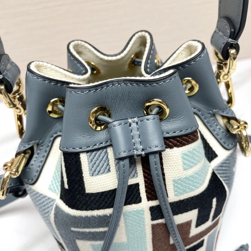Fendi Bucket Bags UrbanStyle 73010