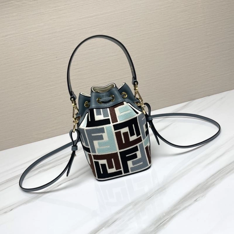 Fendi Bucket Bags UrbanStyle 73010