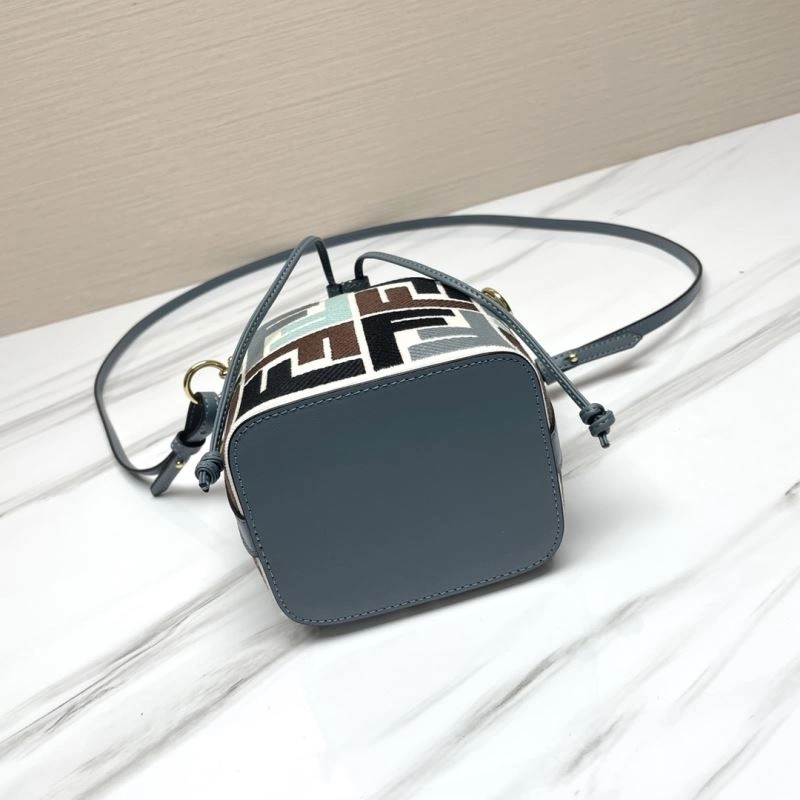 Fendi Bucket Bags UrbanStyle 73010