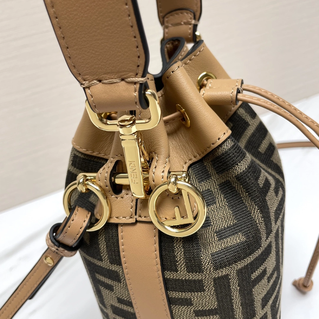 BestValue Fendi Bucket Bags 69924