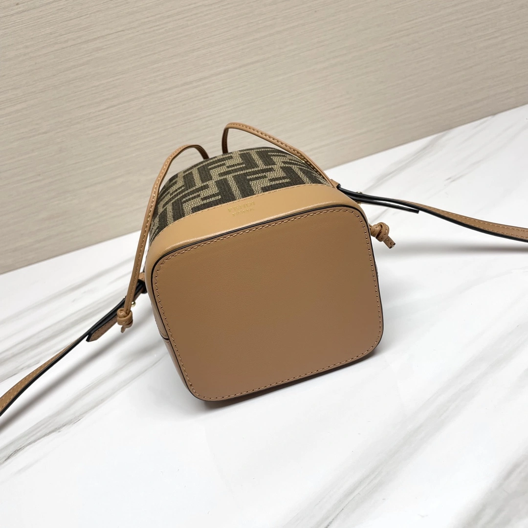 BestValue Fendi Bucket Bags 69924