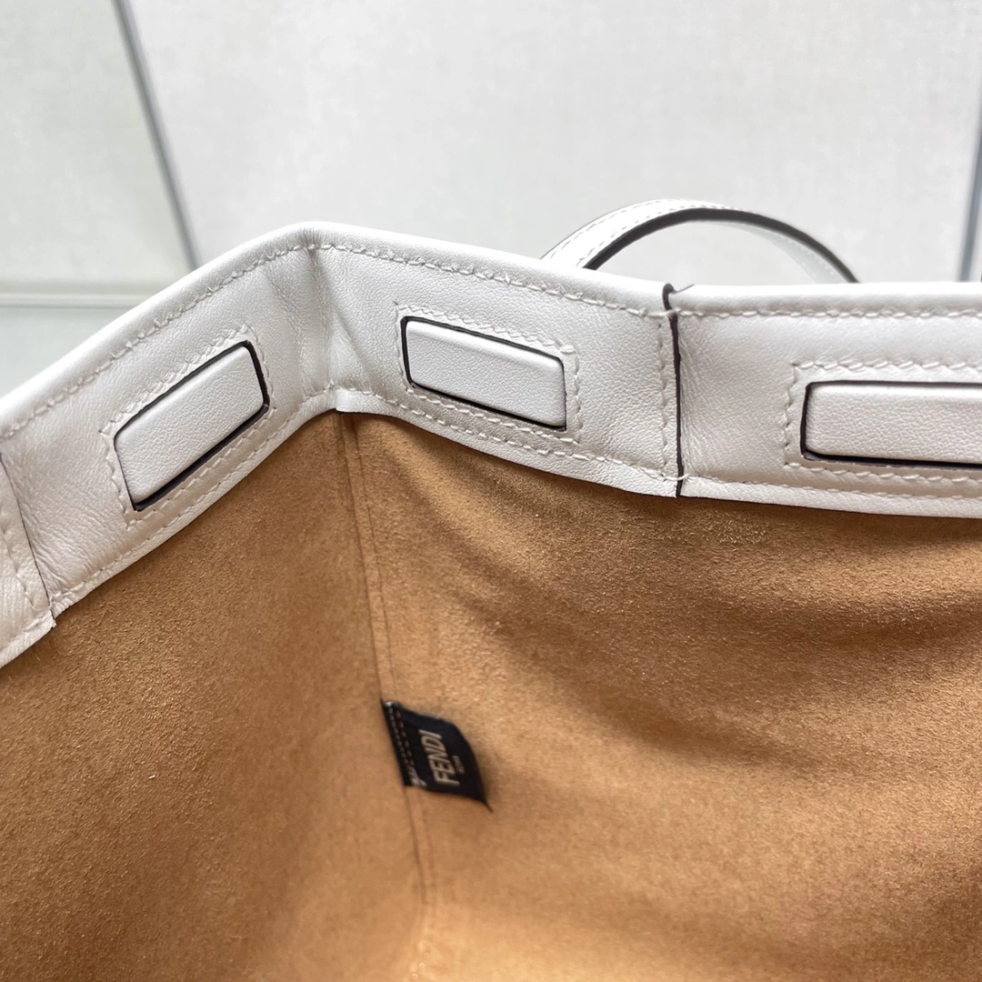 Comfortable Fendi Bucket Bags 69920