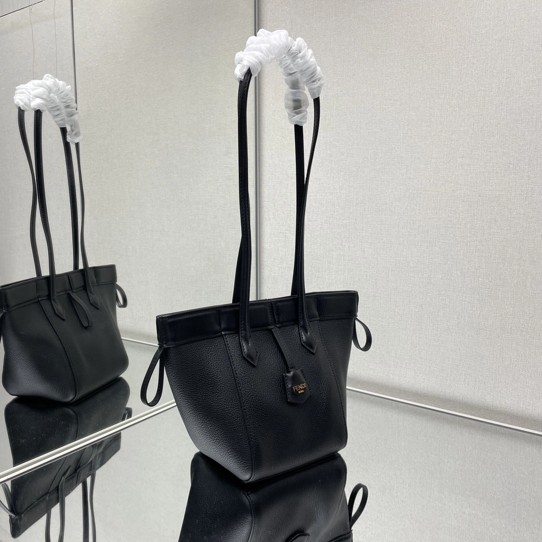 Casual Fendi Bucket Bags 69913