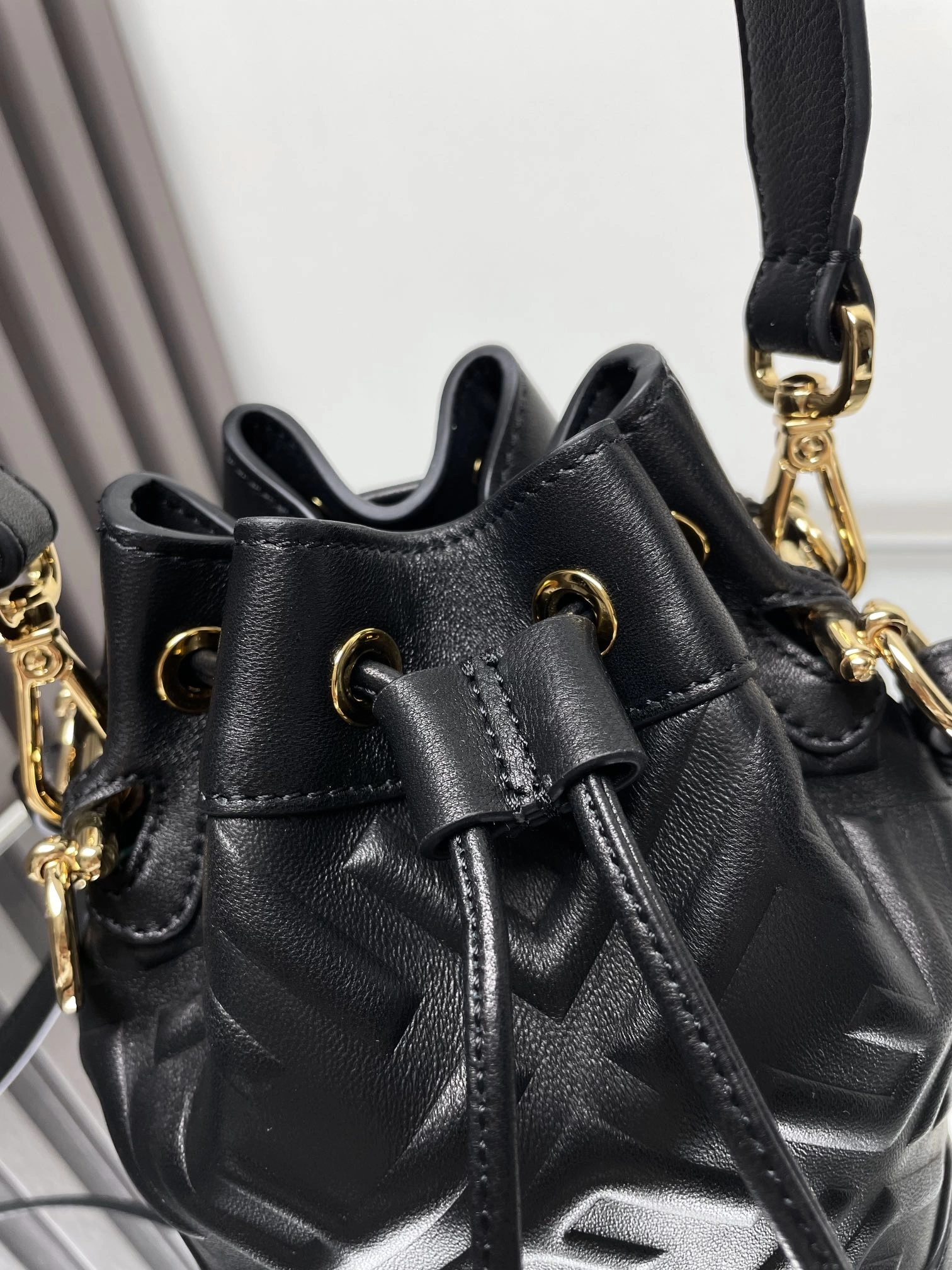 EasyCare Fendi Bucket Bags 69904