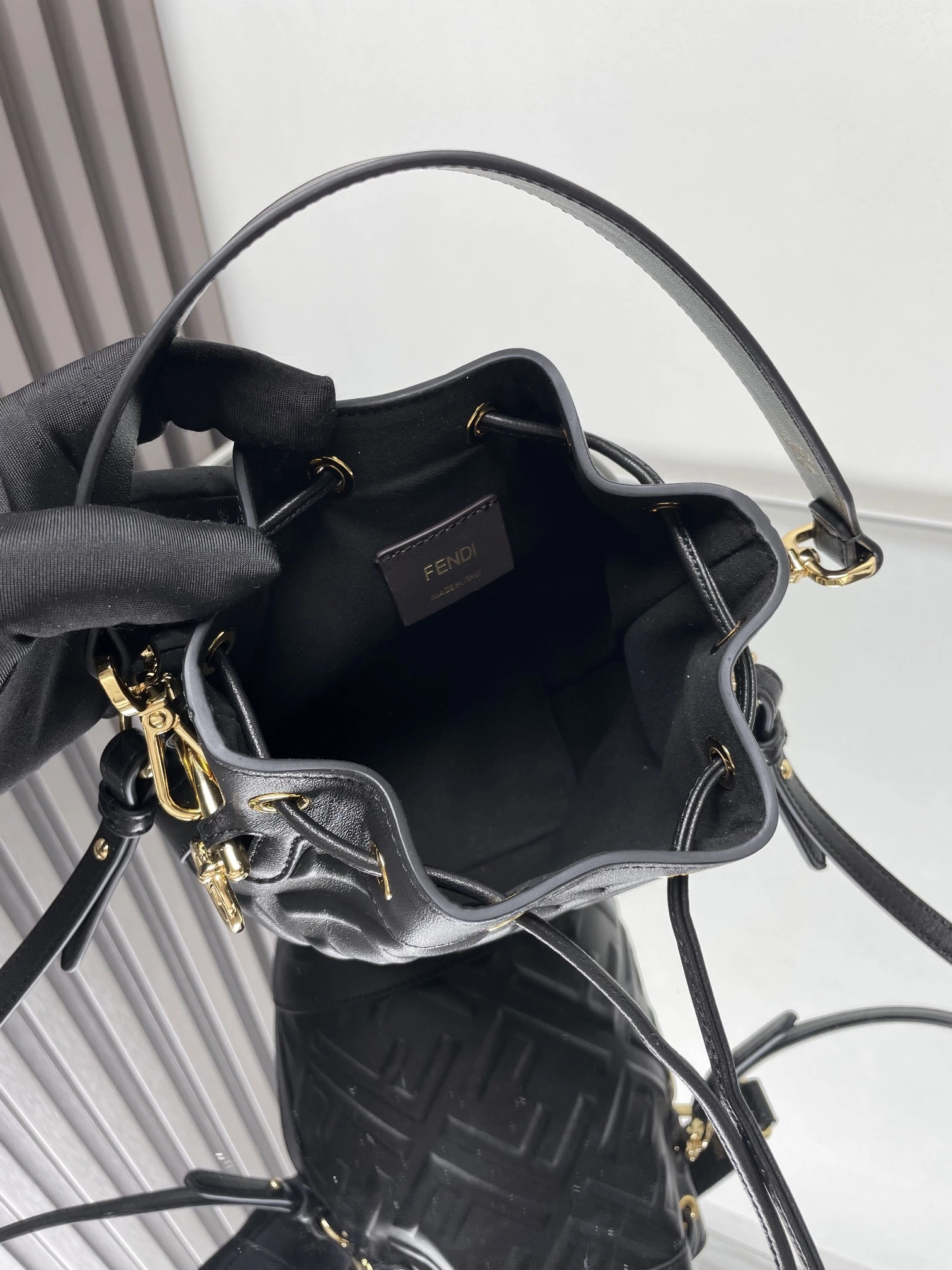 EasyCare Fendi Bucket Bags 69904