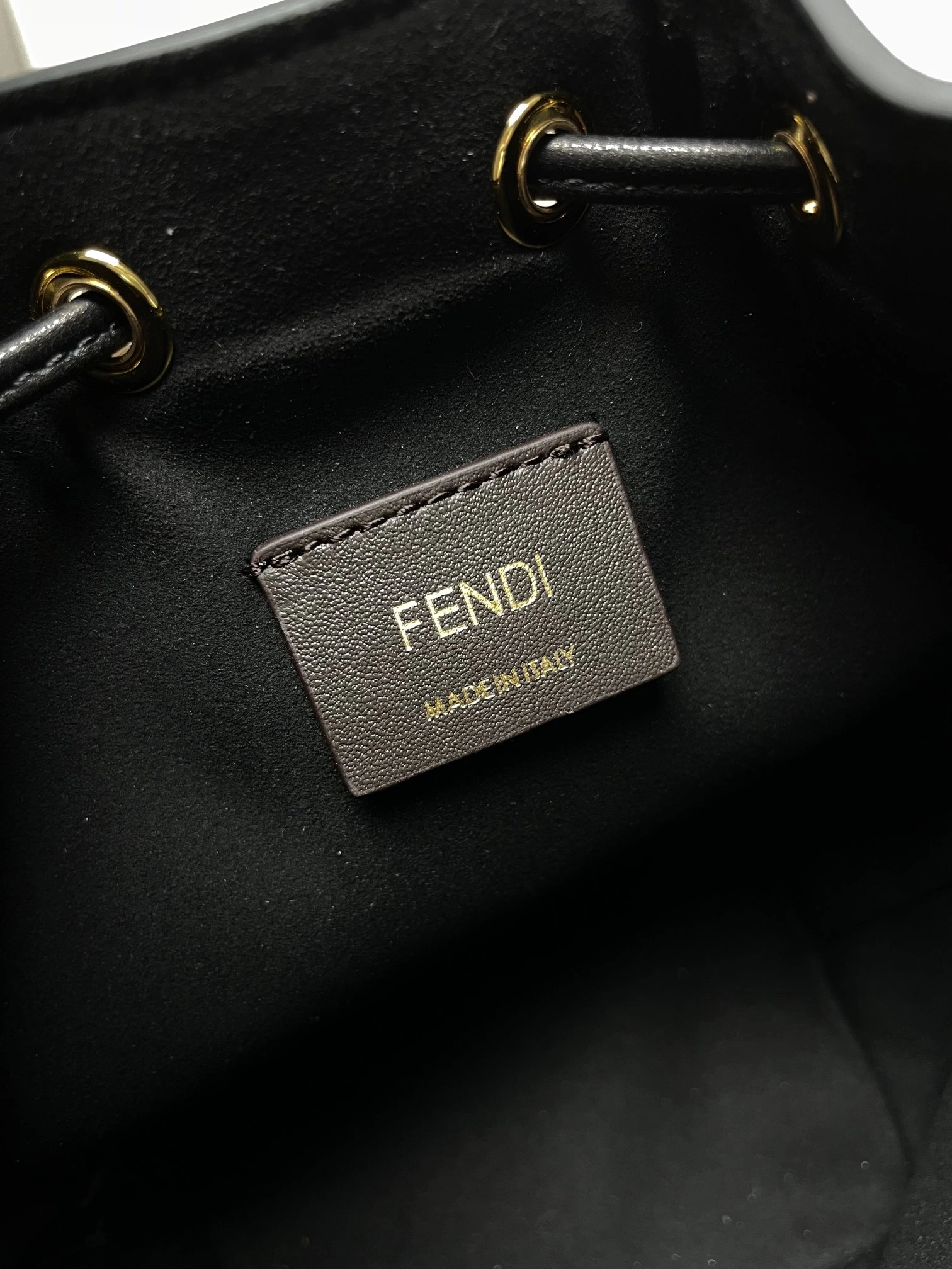 EasyCare Fendi Bucket Bags 69904