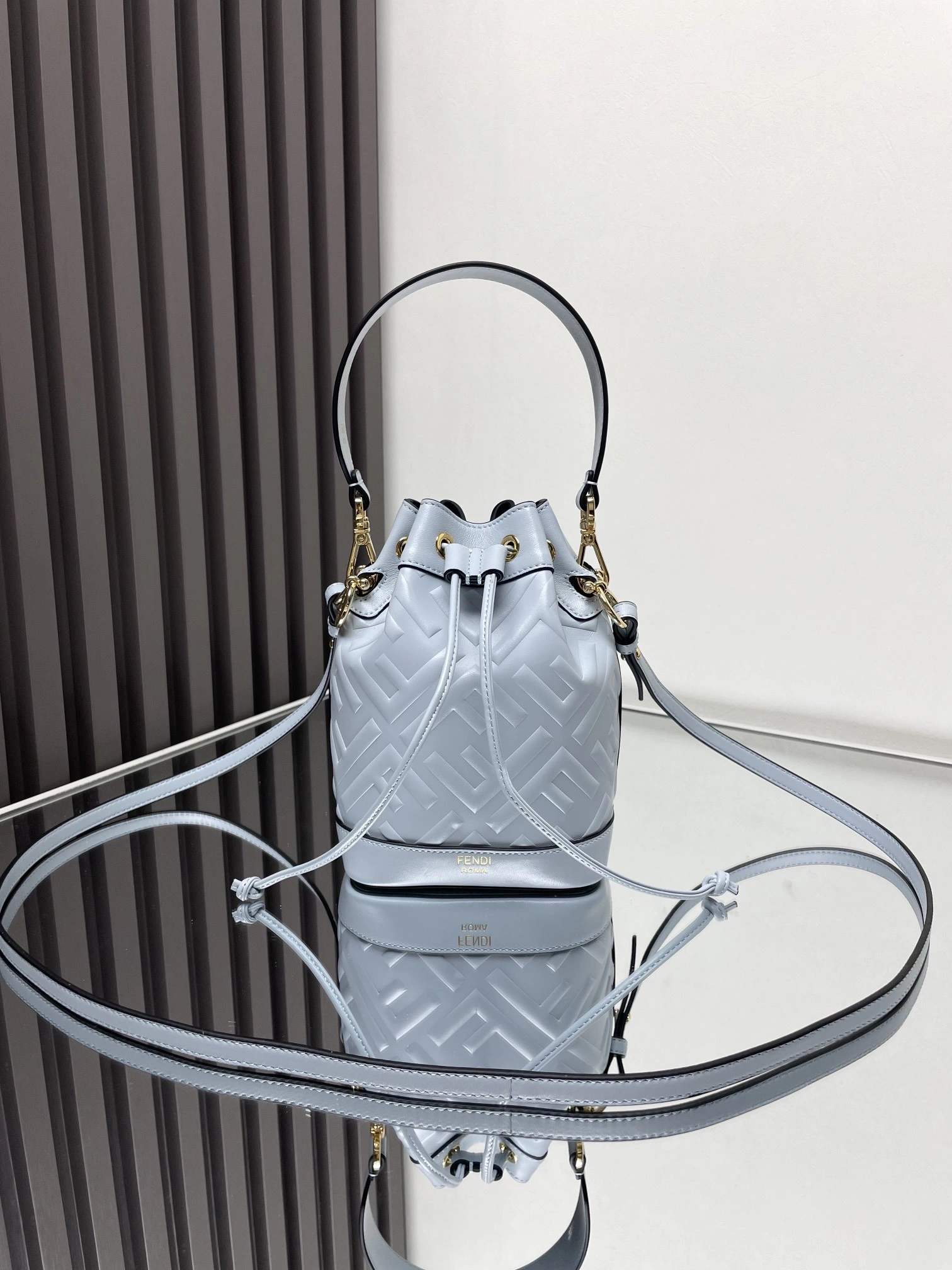 Affordable Fendi Bucket Bags 69918