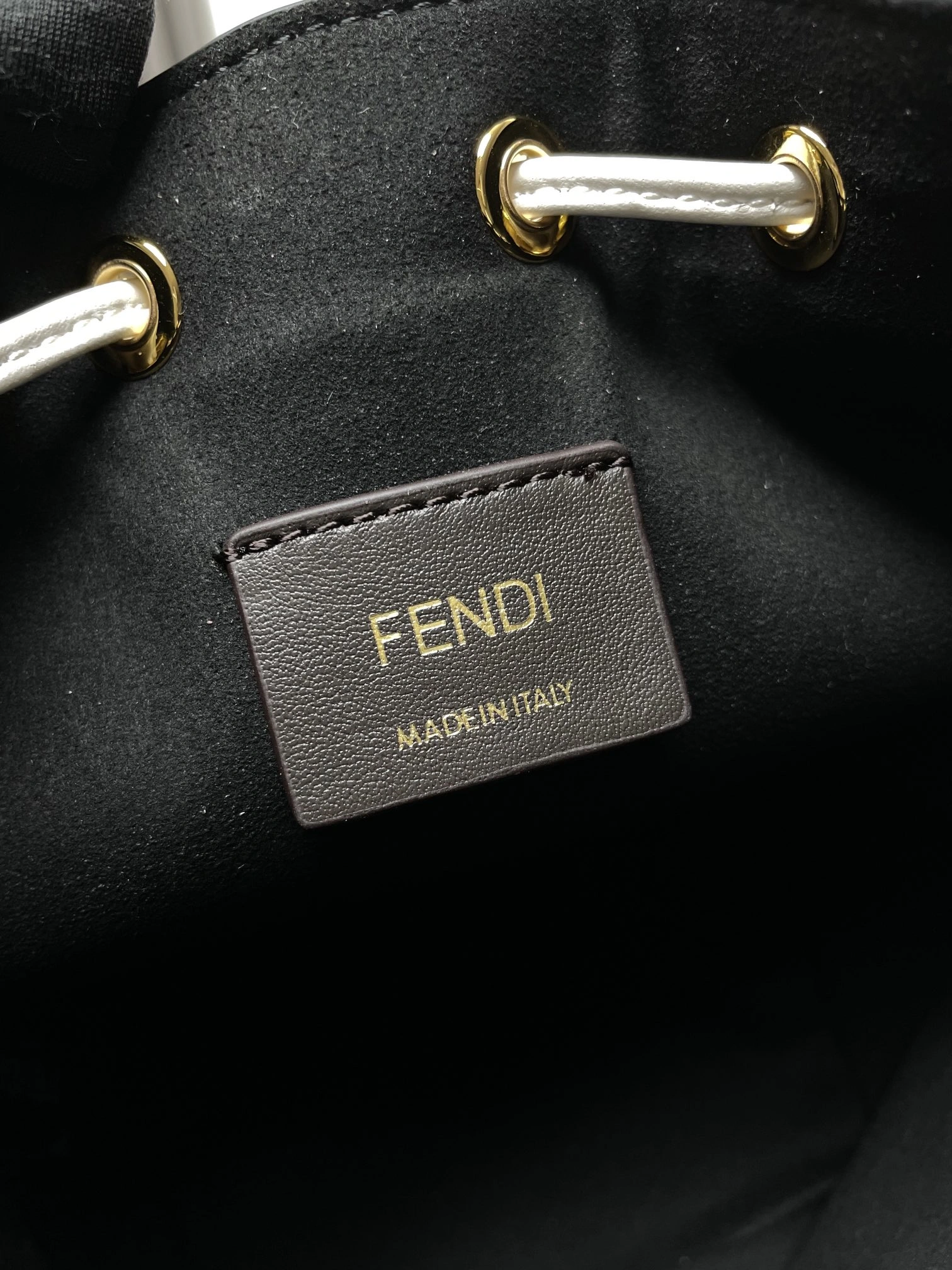 Flexible Fendi Bucket Bags 69903