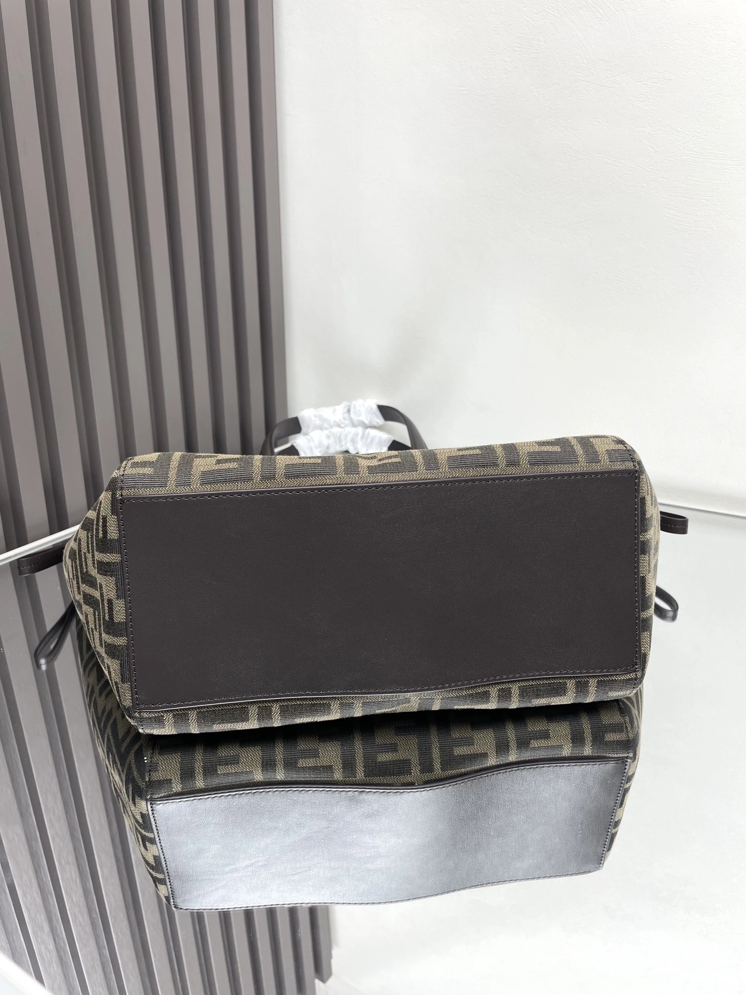 Snug Fendi Bucket Bags 69902