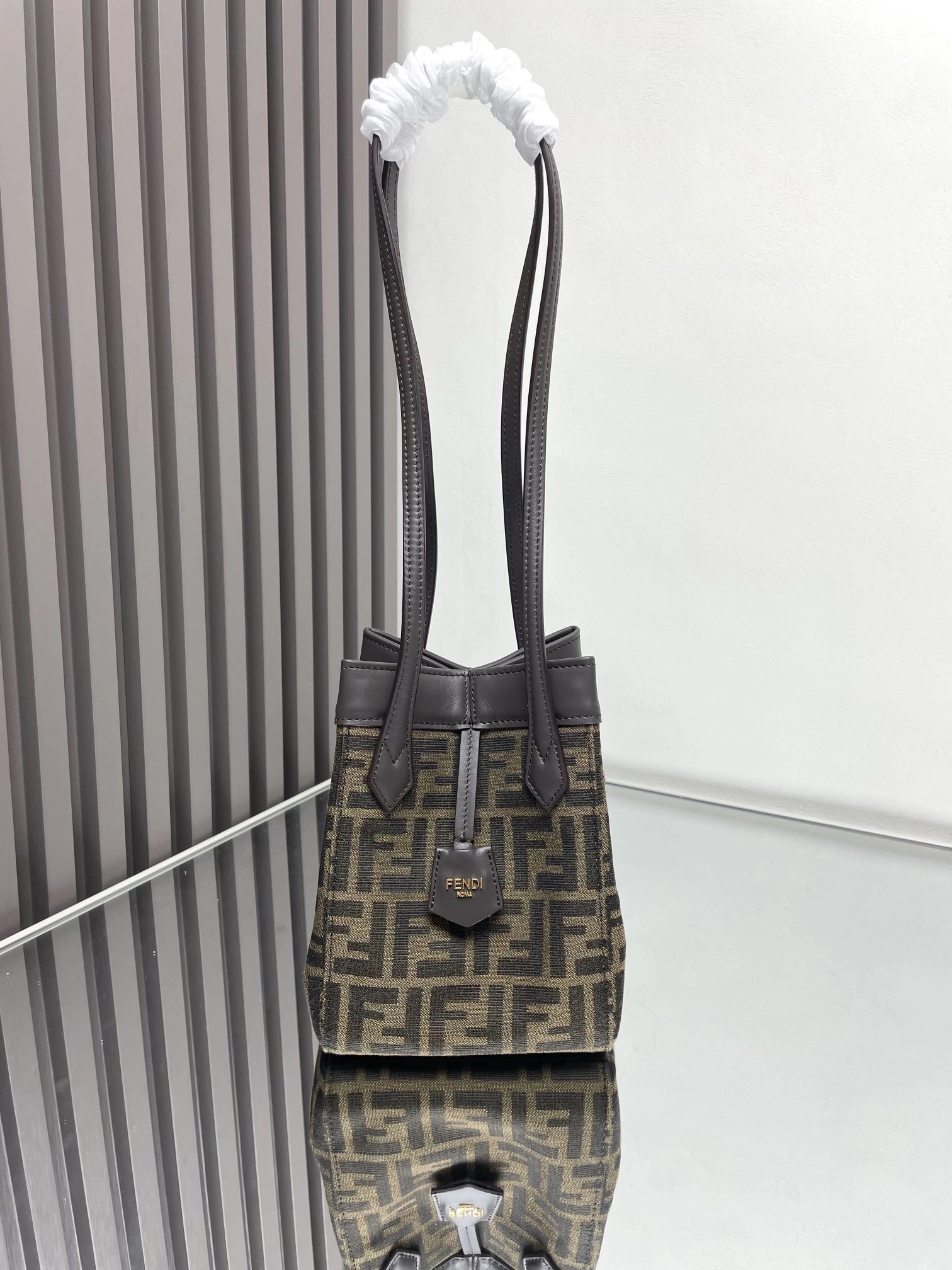 Fendi Bucket Bags Durable 69935