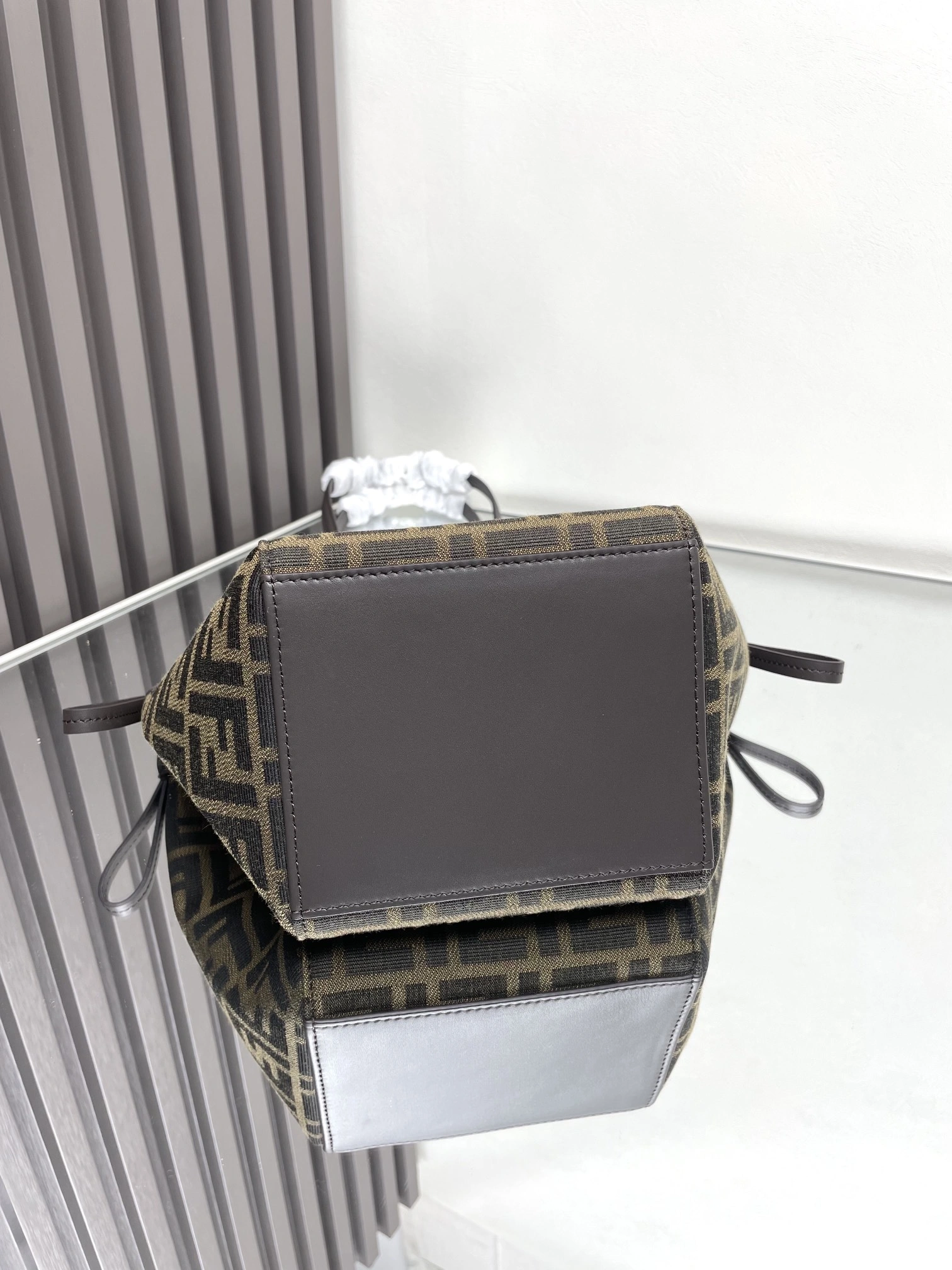 Fendi Bucket Bags Durable 69935
