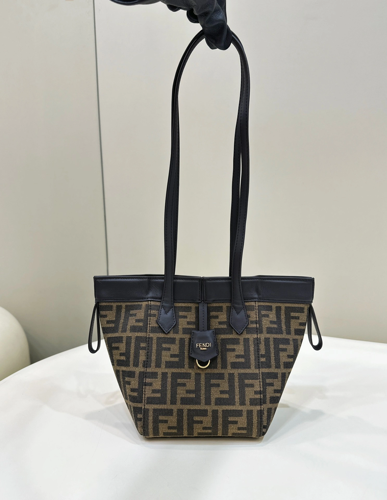 Fendi Bucket Bags QuickDry 69936
