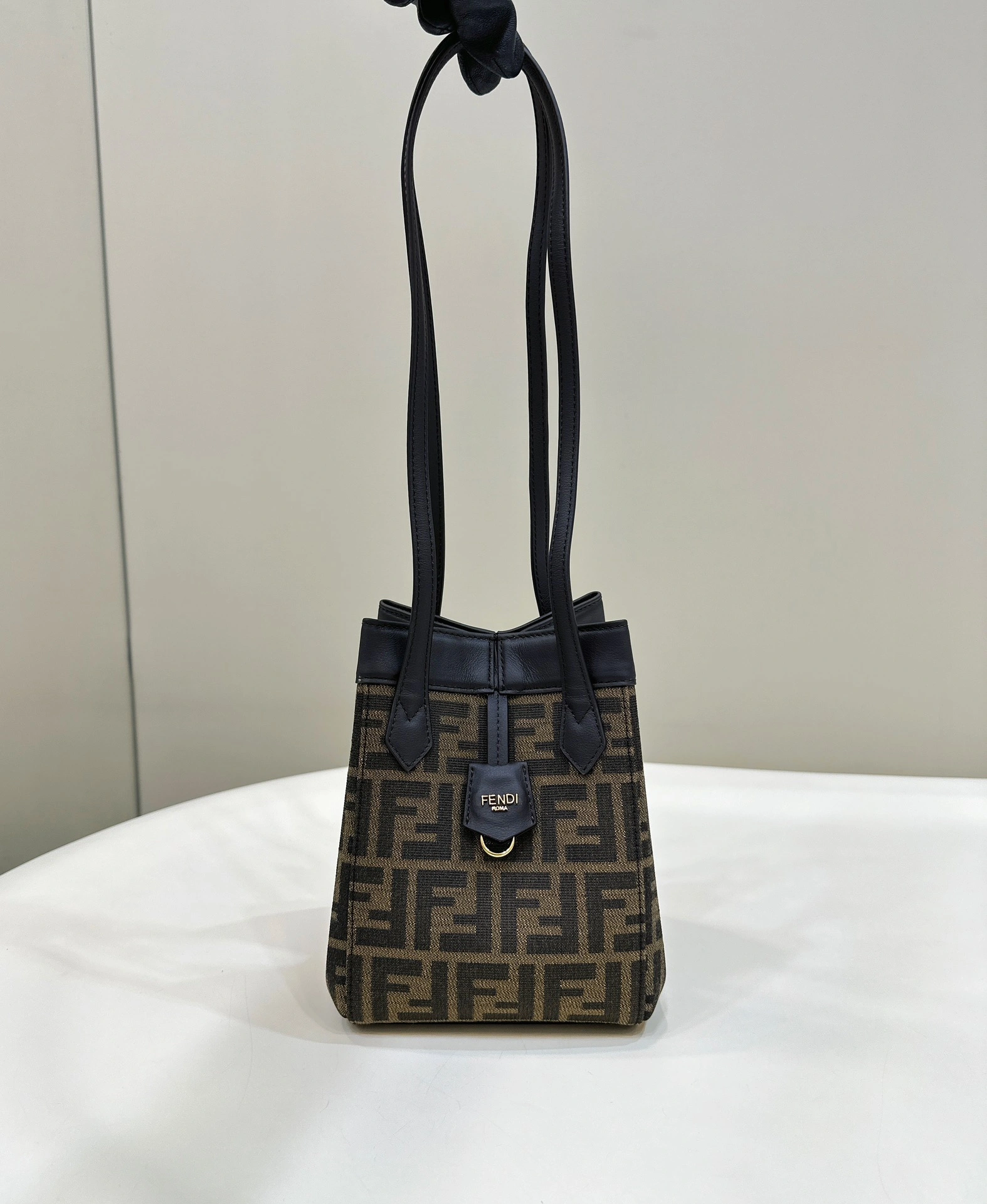 Fendi Bucket Bags QuickDry 69936