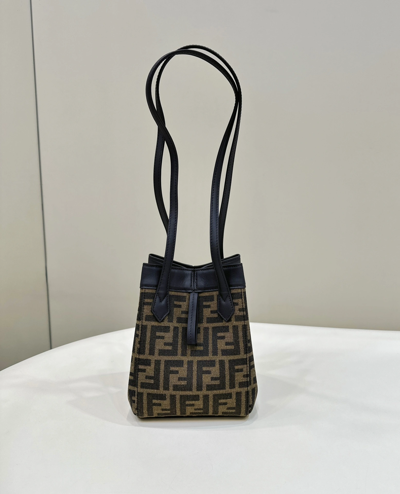 Fendi Bucket Bags QuickDry 69936