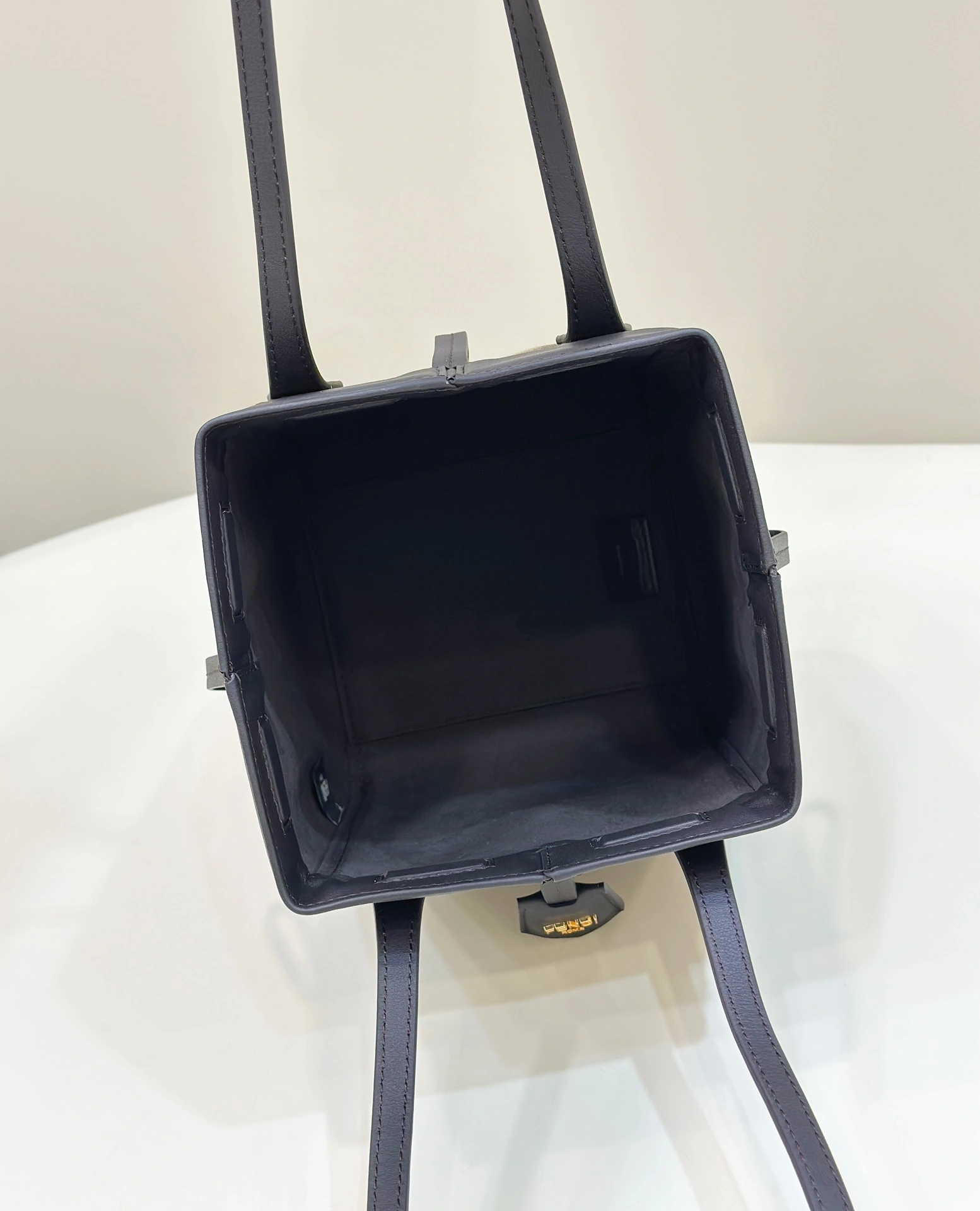 Fendi Bucket Bags QuickDry 69936