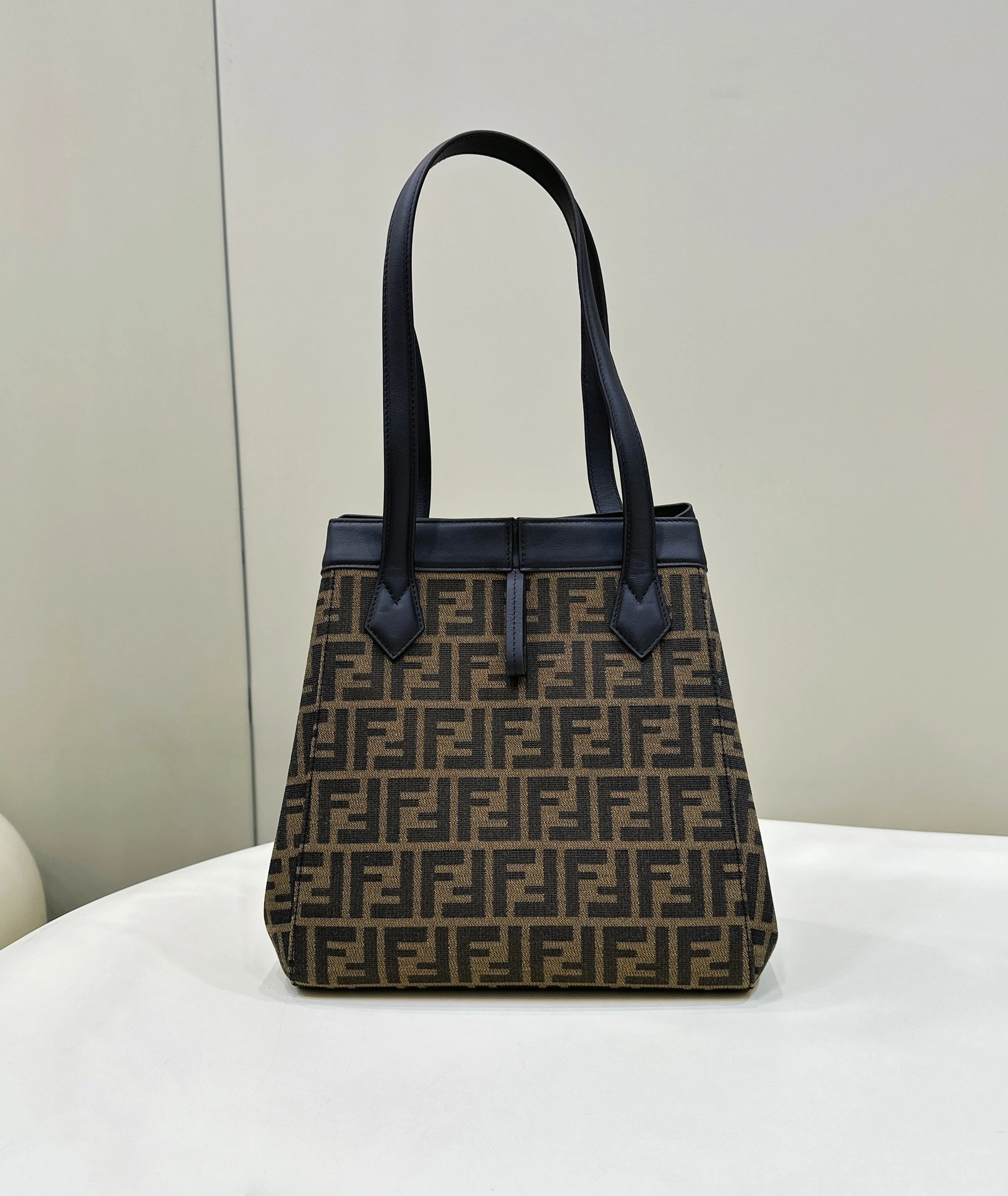 QuickDry Fendi Bucket Bags 69895