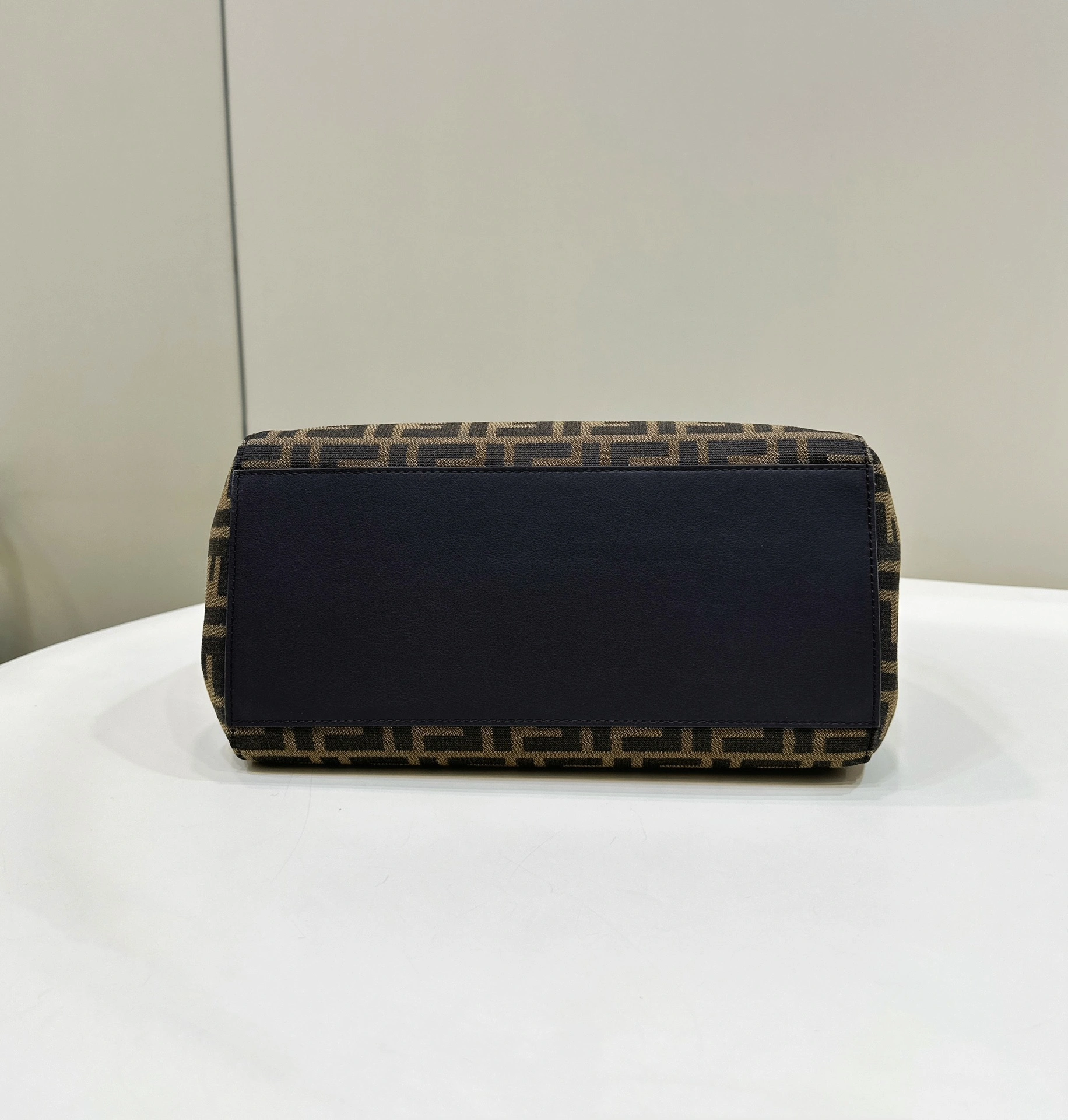 QuickDry Fendi Bucket Bags 69895