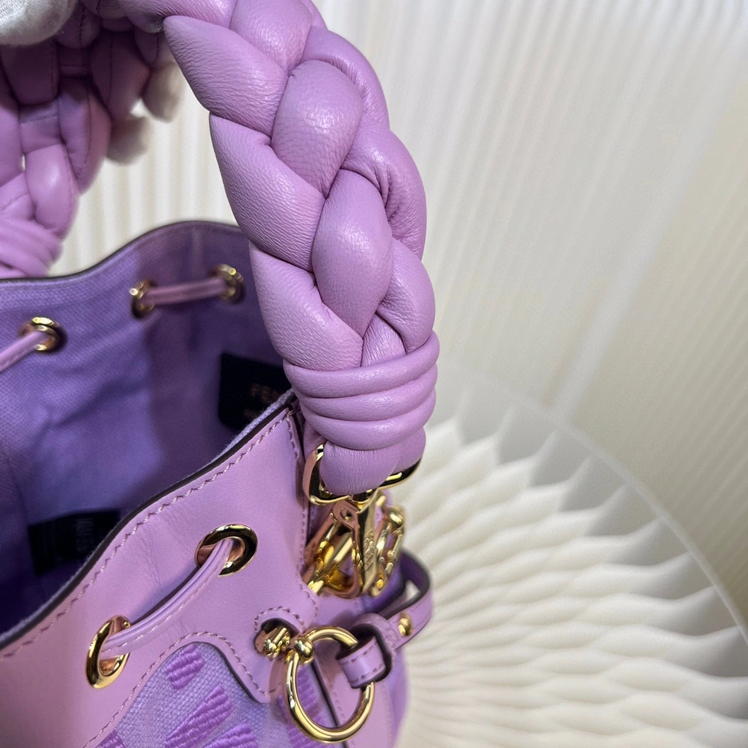 RelaxedFit Fendi Bucket Bags 69969