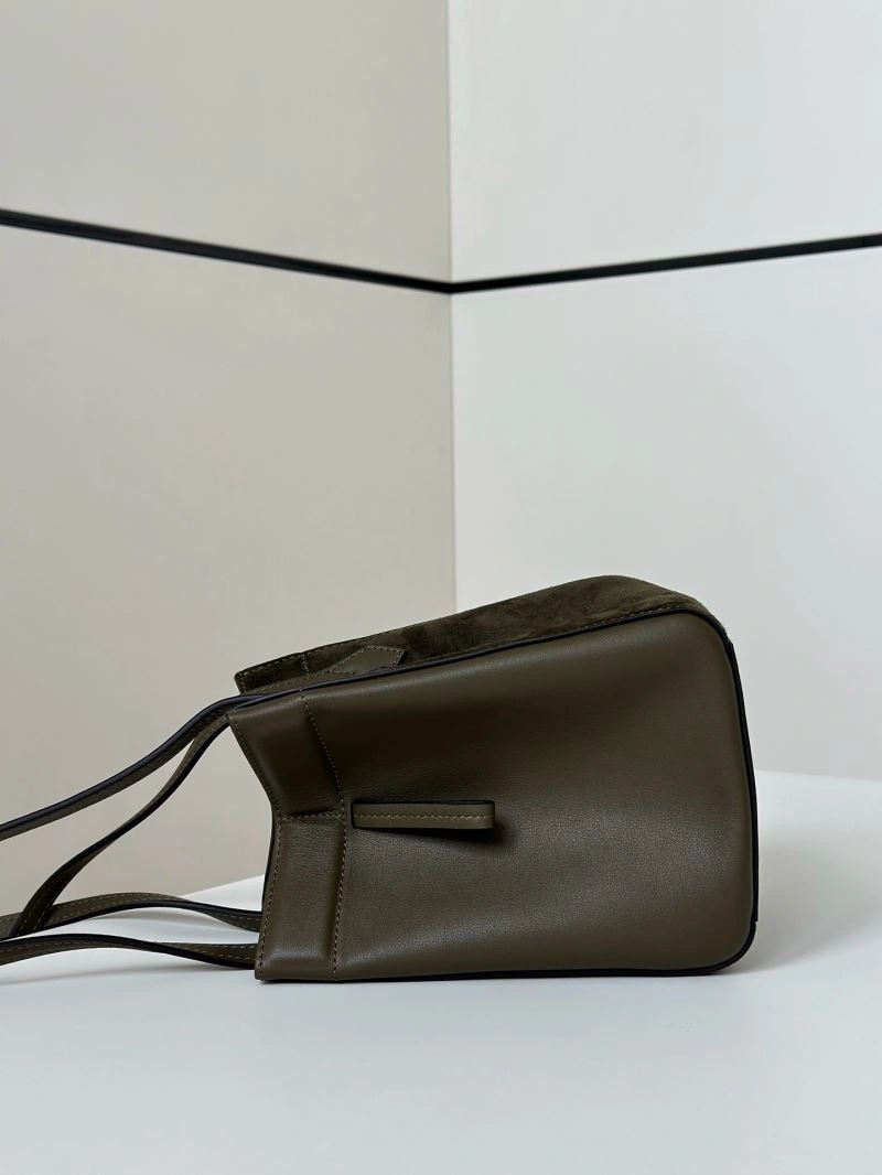 Fendi Bucket Bags Practical 57977